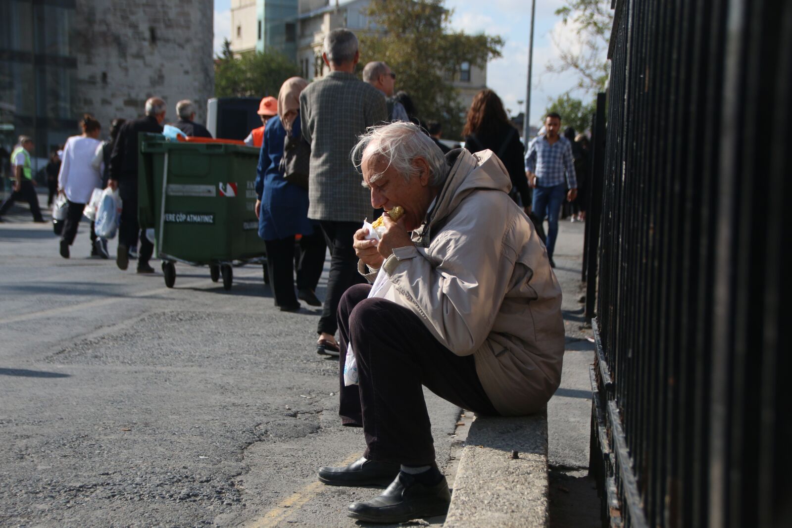 Canon EOS 70D sample photo. Egypt, food, street photography