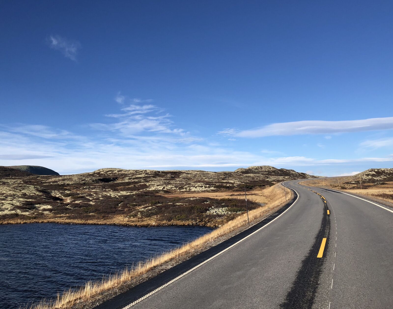 iPhone X back dual camera 4mm f/1.8 sample photo. Norway, travel, landscape photography
