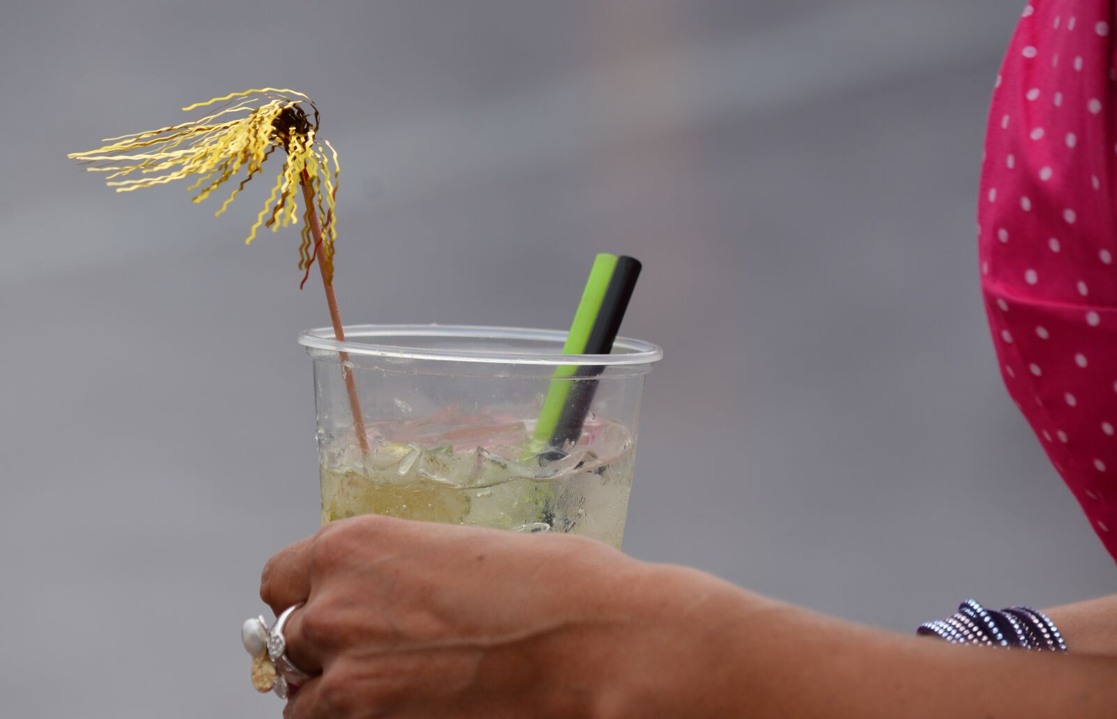 Nikon D7100 sample photo. Woman, summer, drink photography