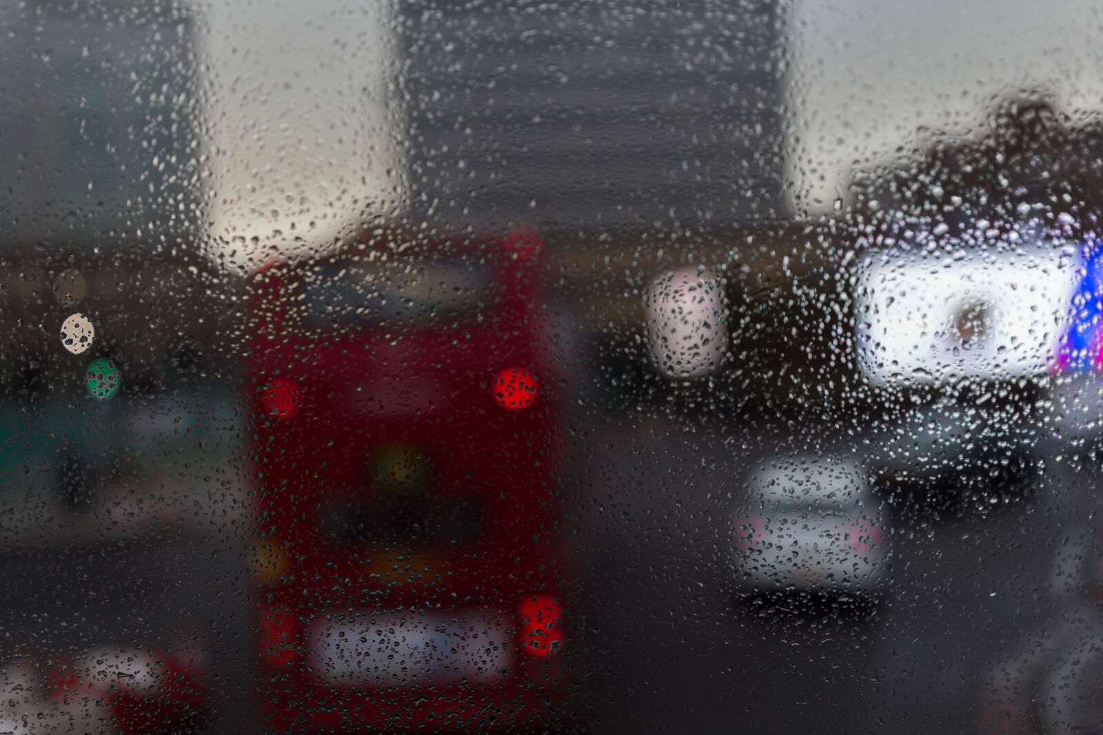 Canon EOS 6D + Sigma 35mm F1.4 DG HSM Art sample photo. Bokeh, lights, london, night photography