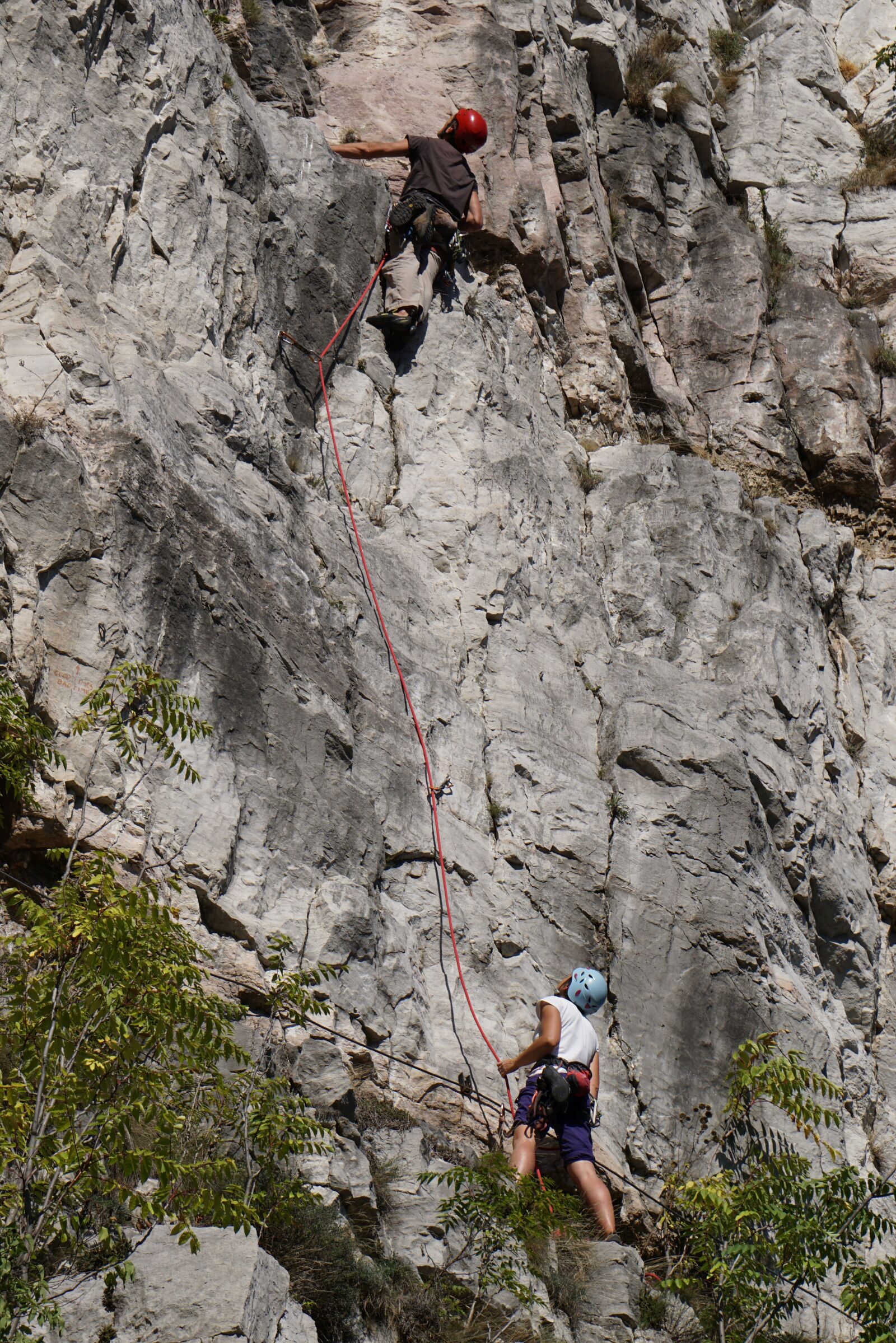 Sony a5100 sample photo. Climbers, alpinist, mountaineer photography