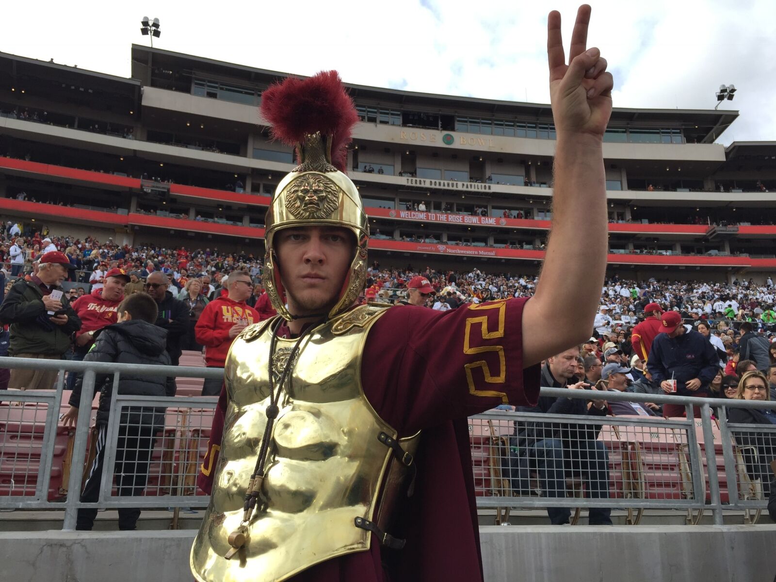 iPhone 6 Plus back camera 4.15mm f/2.2 sample photo. Usc, usc trojans, fight photography