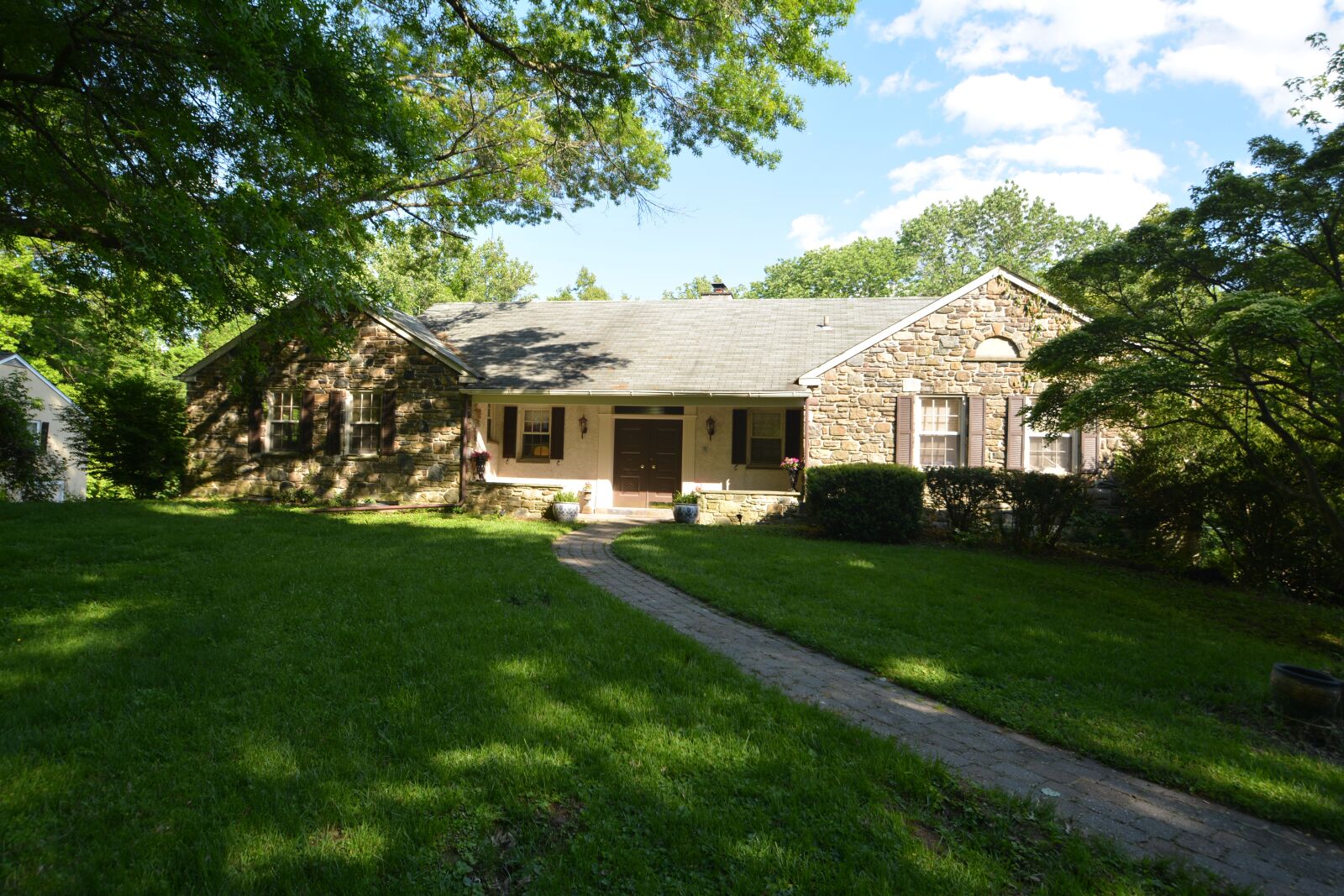 Nikon D5200 sample photo. Stone house, home, ranch photography