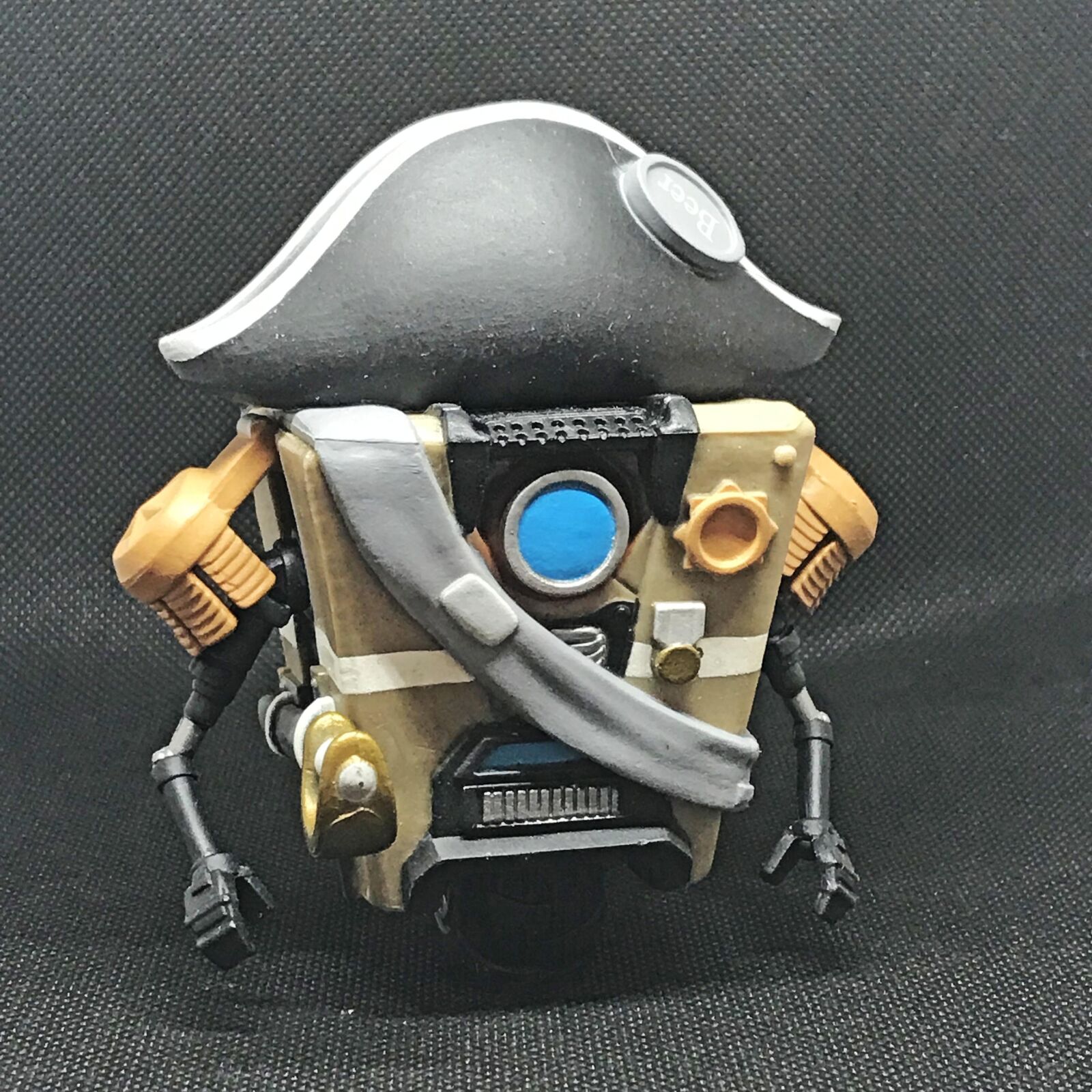 Apple iPhone 7 Plus sample photo. Borderlands, claptrap, pirate photography