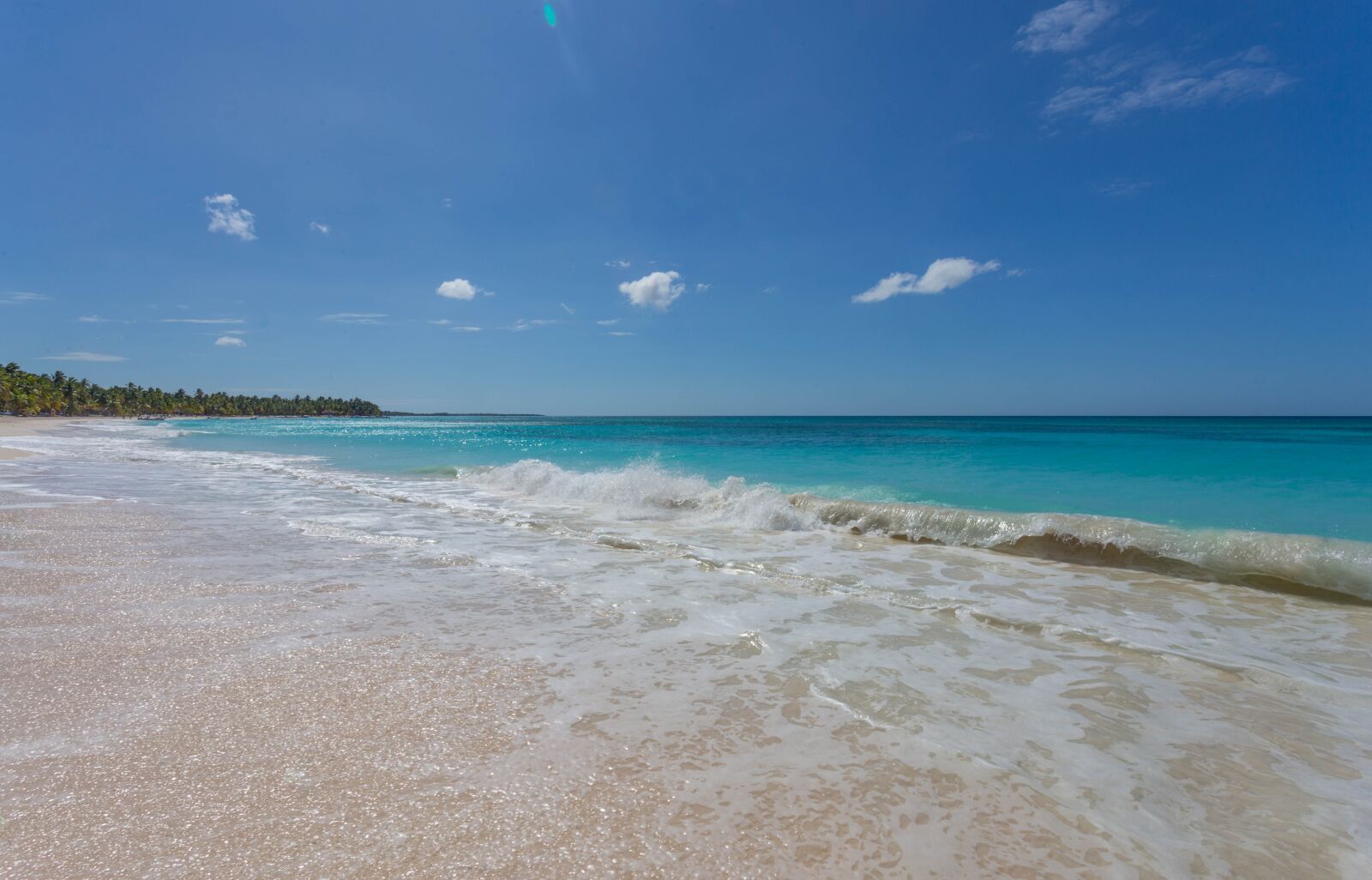 Canon EOS 6D + Canon EF 17-40mm F4L USM sample photo. Dominican republic, sargisova sea photography