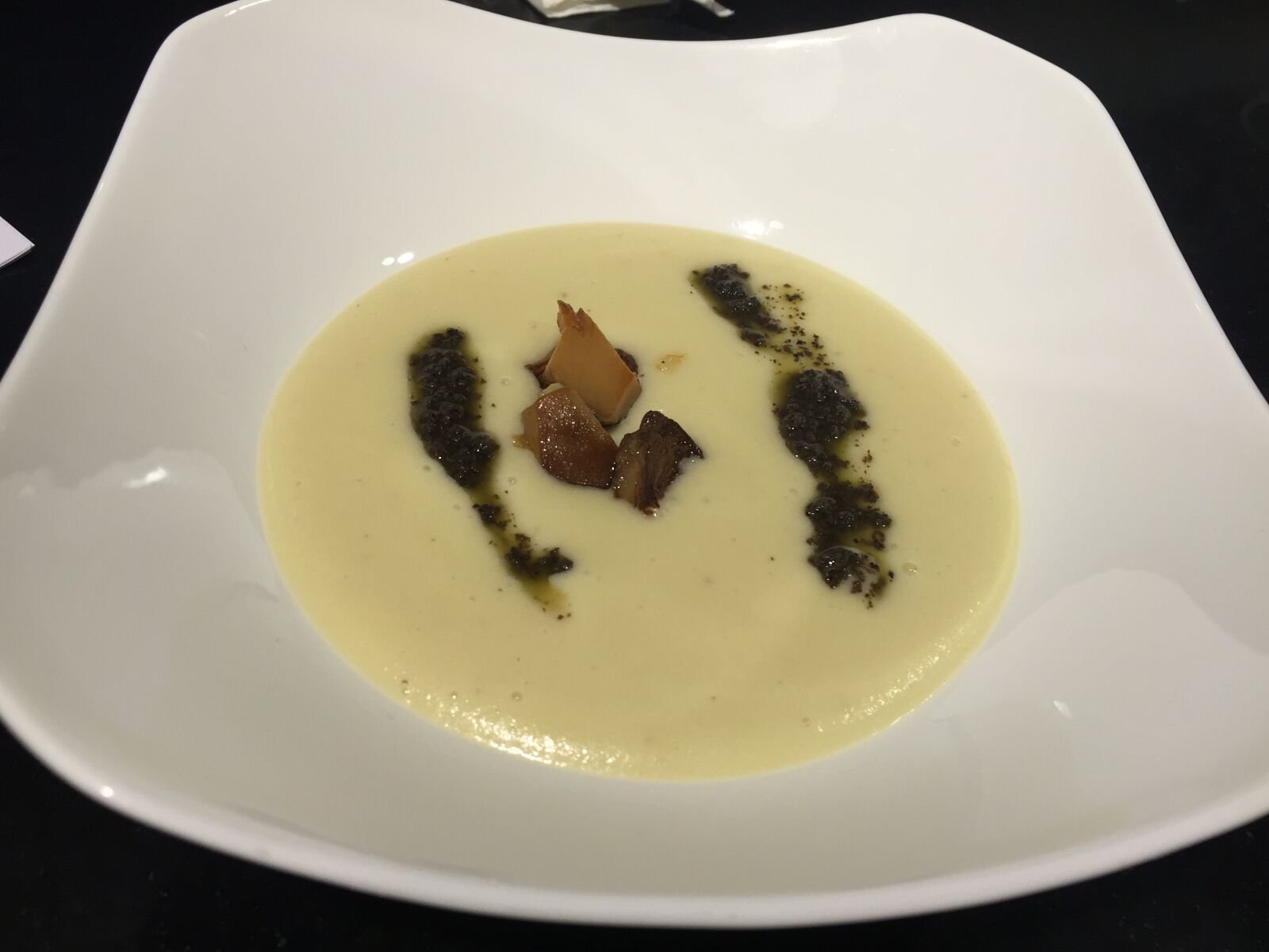 iPhone 6 Plus back camera 4.15mm f/2.2 sample photo. Bolet, comida, crema, de photography