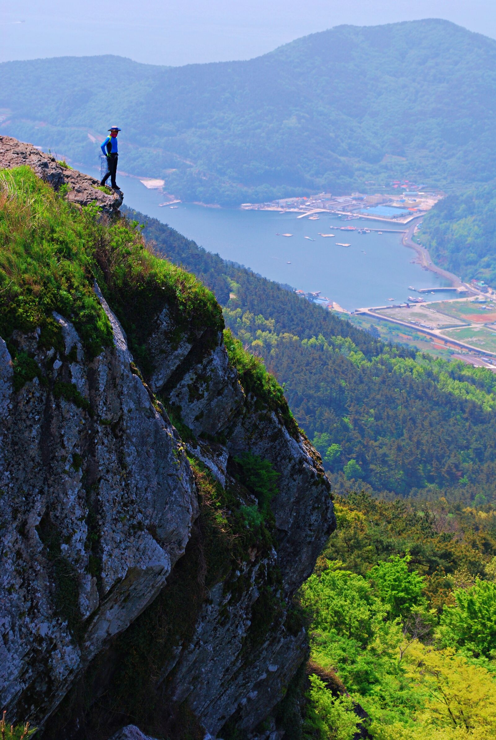 Nikon D60 sample photo. Climbing, rock, mountain photography