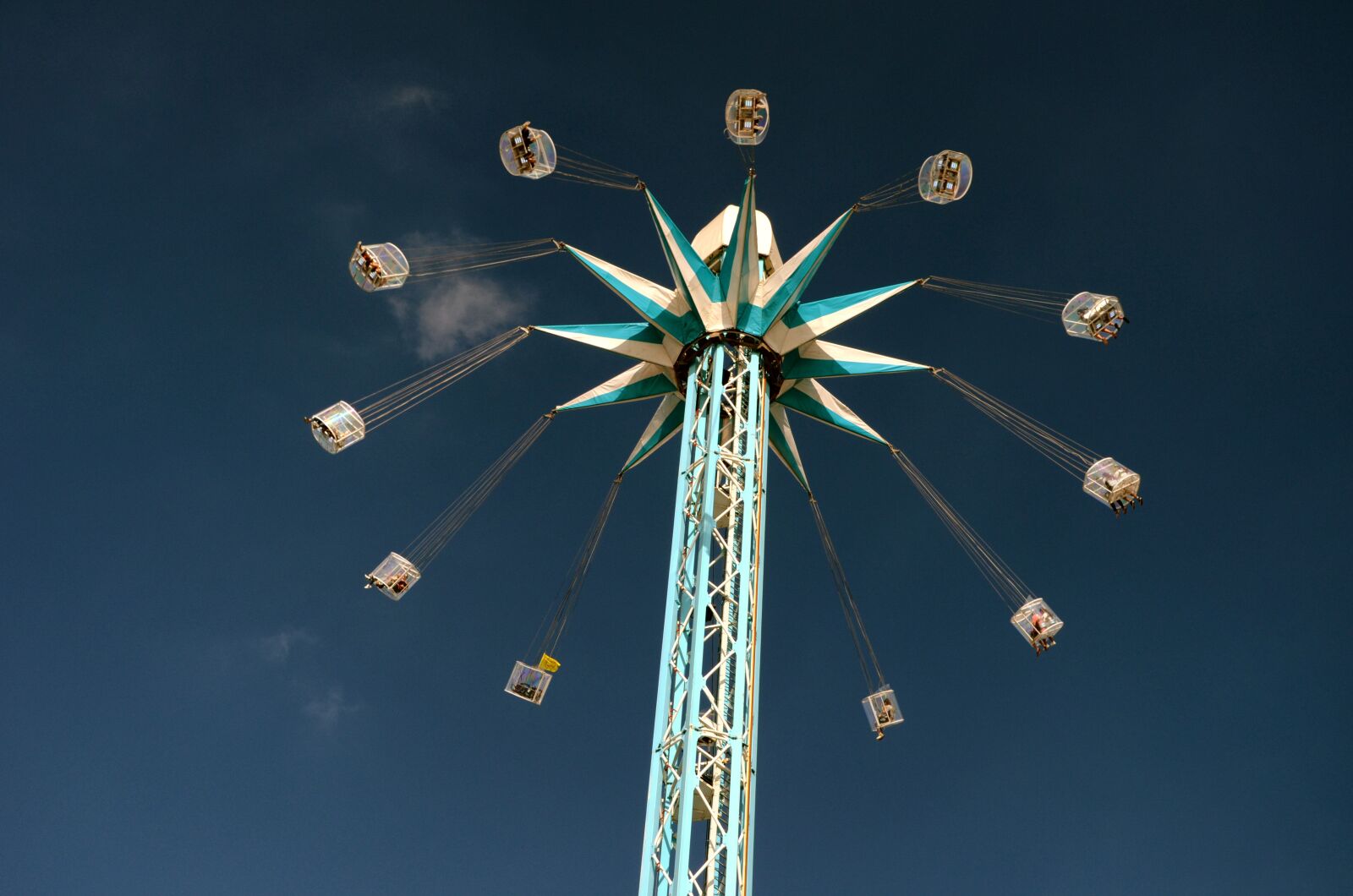 Nikon D5100 sample photo. Manege, turned, height photography