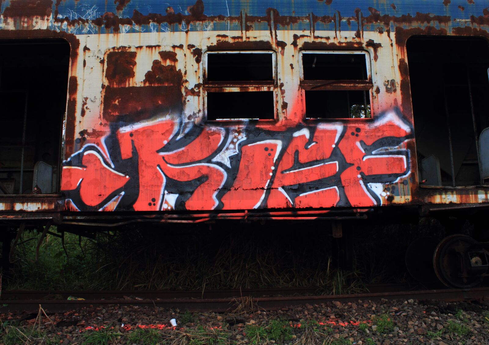 Canon EOS 550D (EOS Rebel T2i / EOS Kiss X4) sample photo. Transport, outdoors, train photography