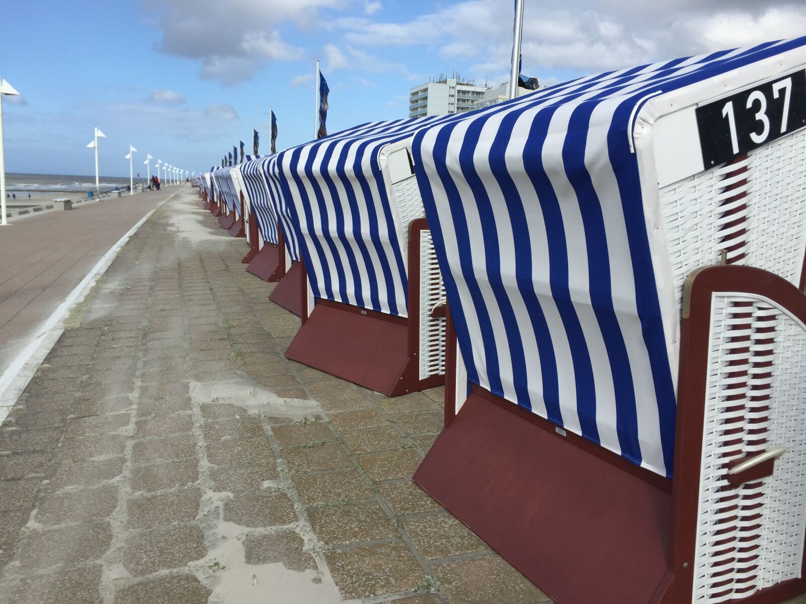 Apple iPhone 6 sample photo. Beach chair, sea, norderney photography
