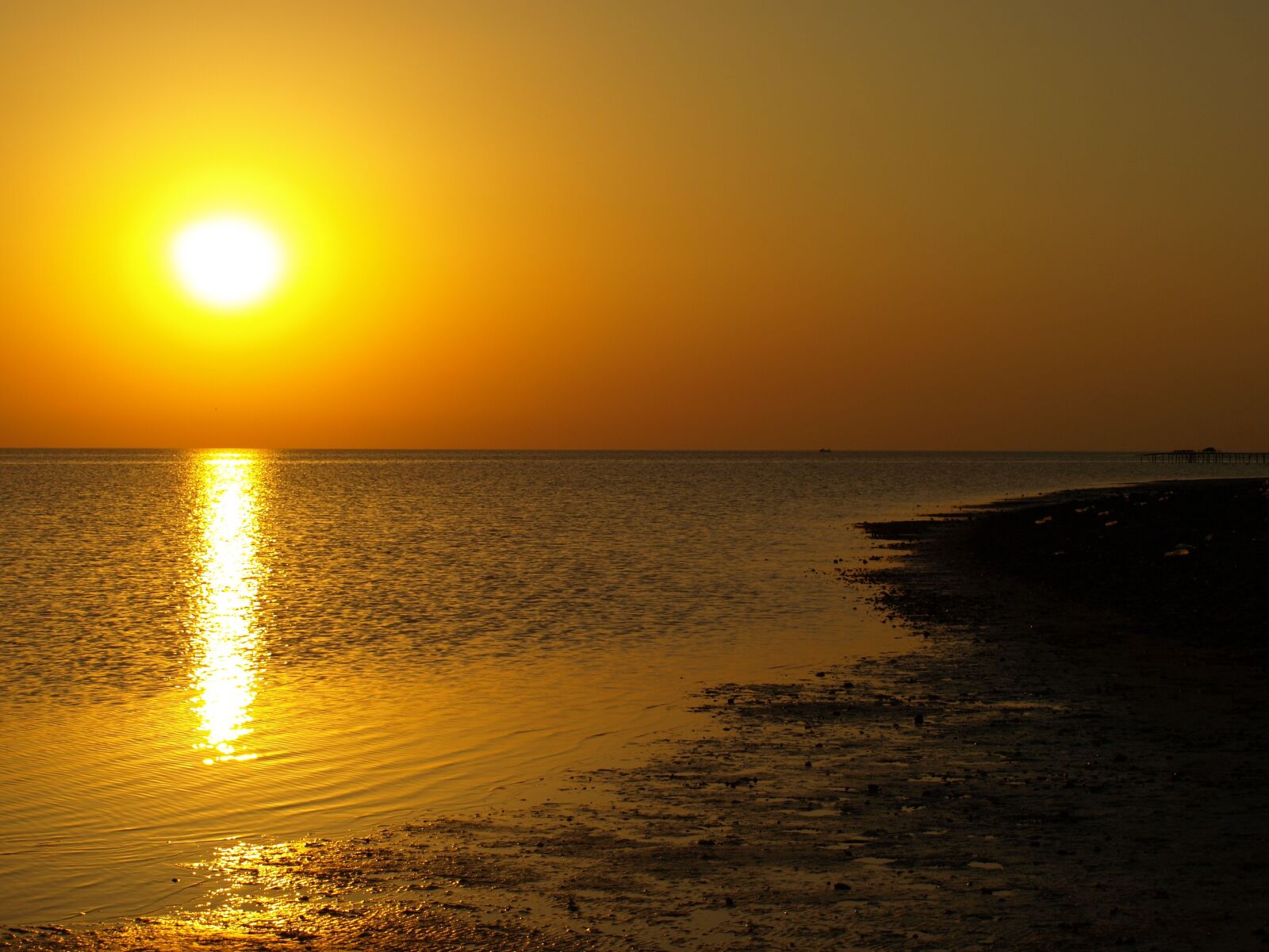 Olympus E-510 (EVOLT E-510) sample photo. Sunrise, sunset, sea photography