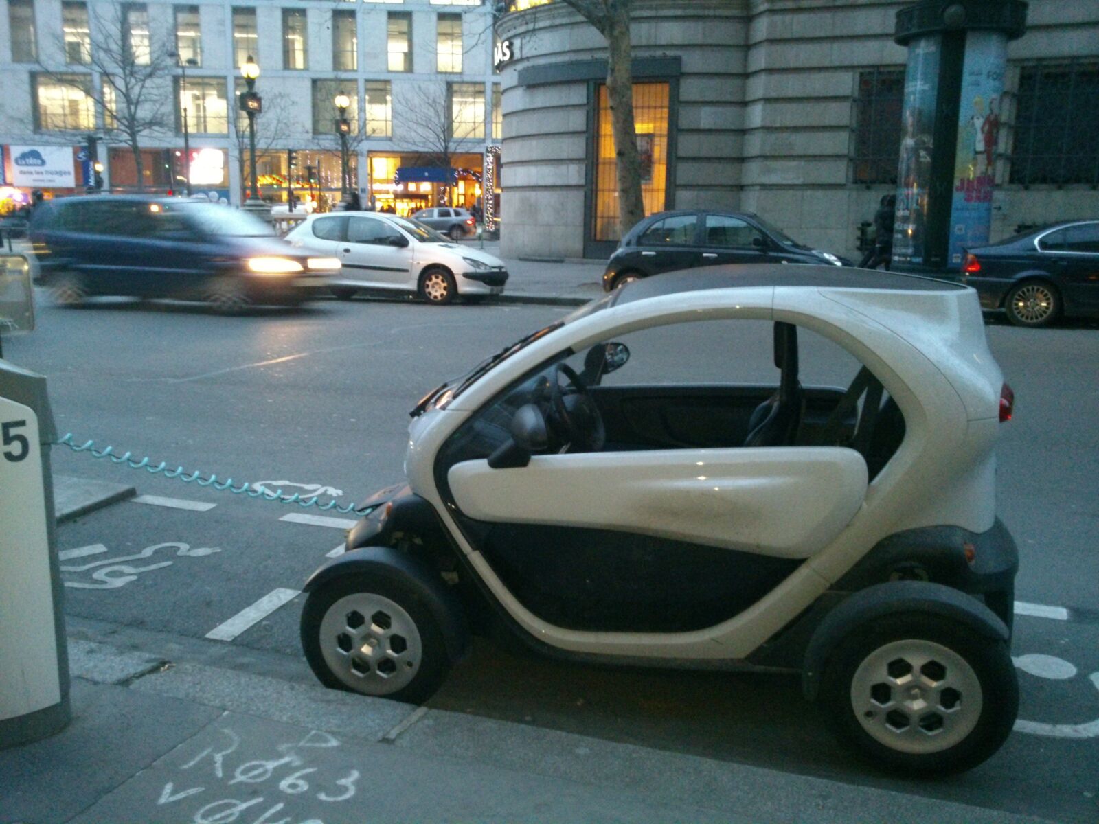 Sony Ericsson Xperia P sample photo. Charge, electric, city photography