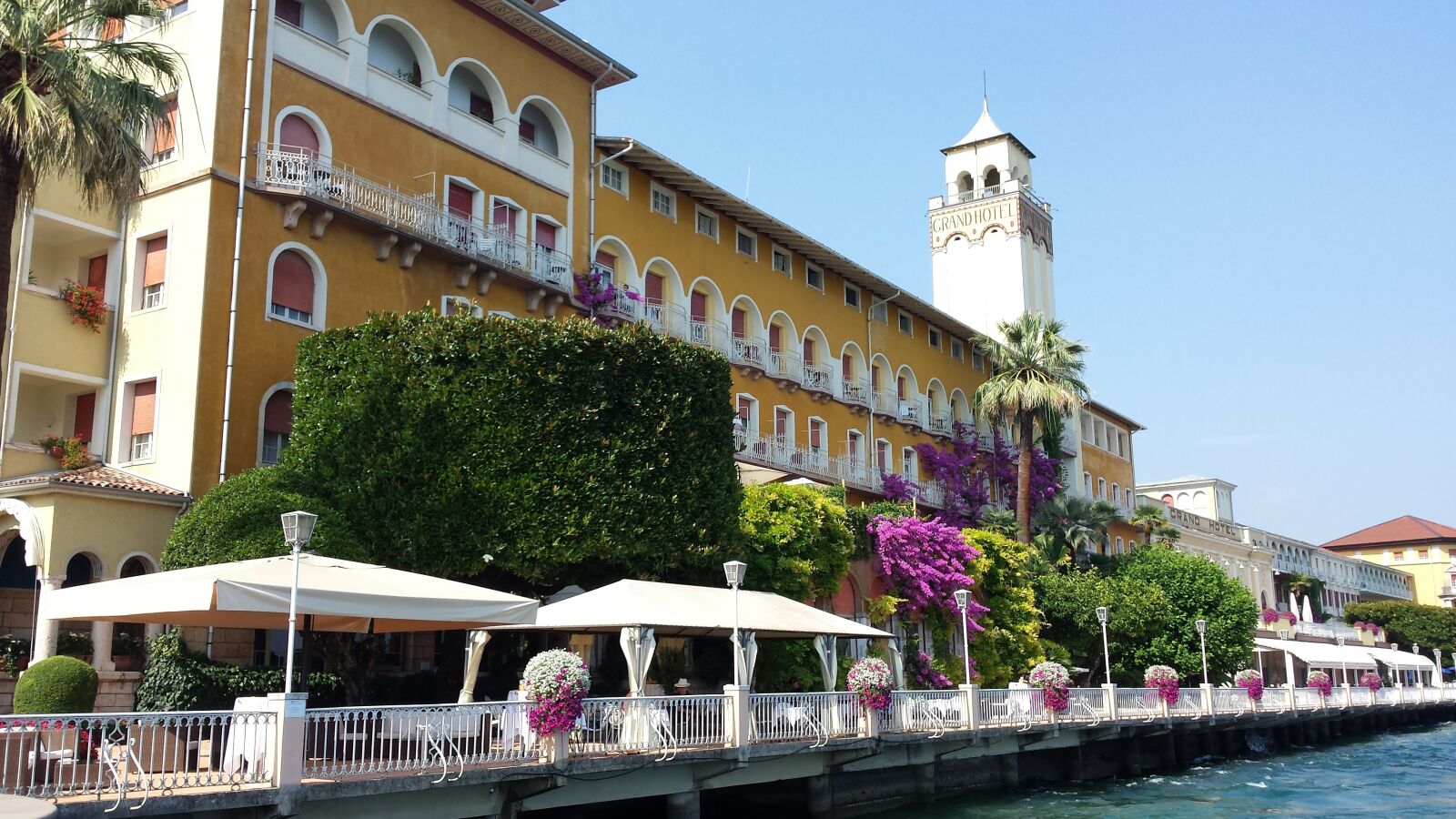 Samsung Galaxy S4 sample photo. Gardone, lake garda, italy photography