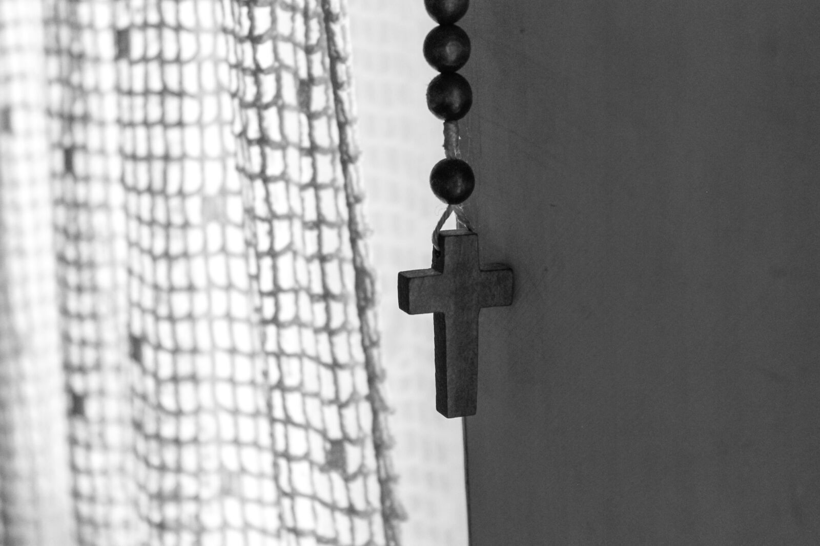 Canon EOS 1100D (EOS Rebel T3 / EOS Kiss X50) sample photo. Home, black and white photography