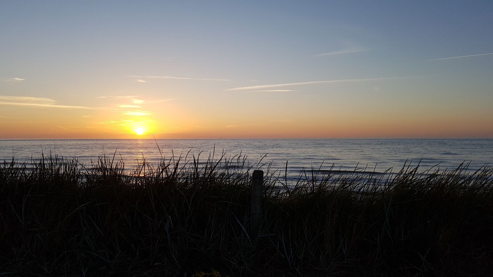 Samsung Galaxy S7 sample photo. Sunset, beach, sea photography
