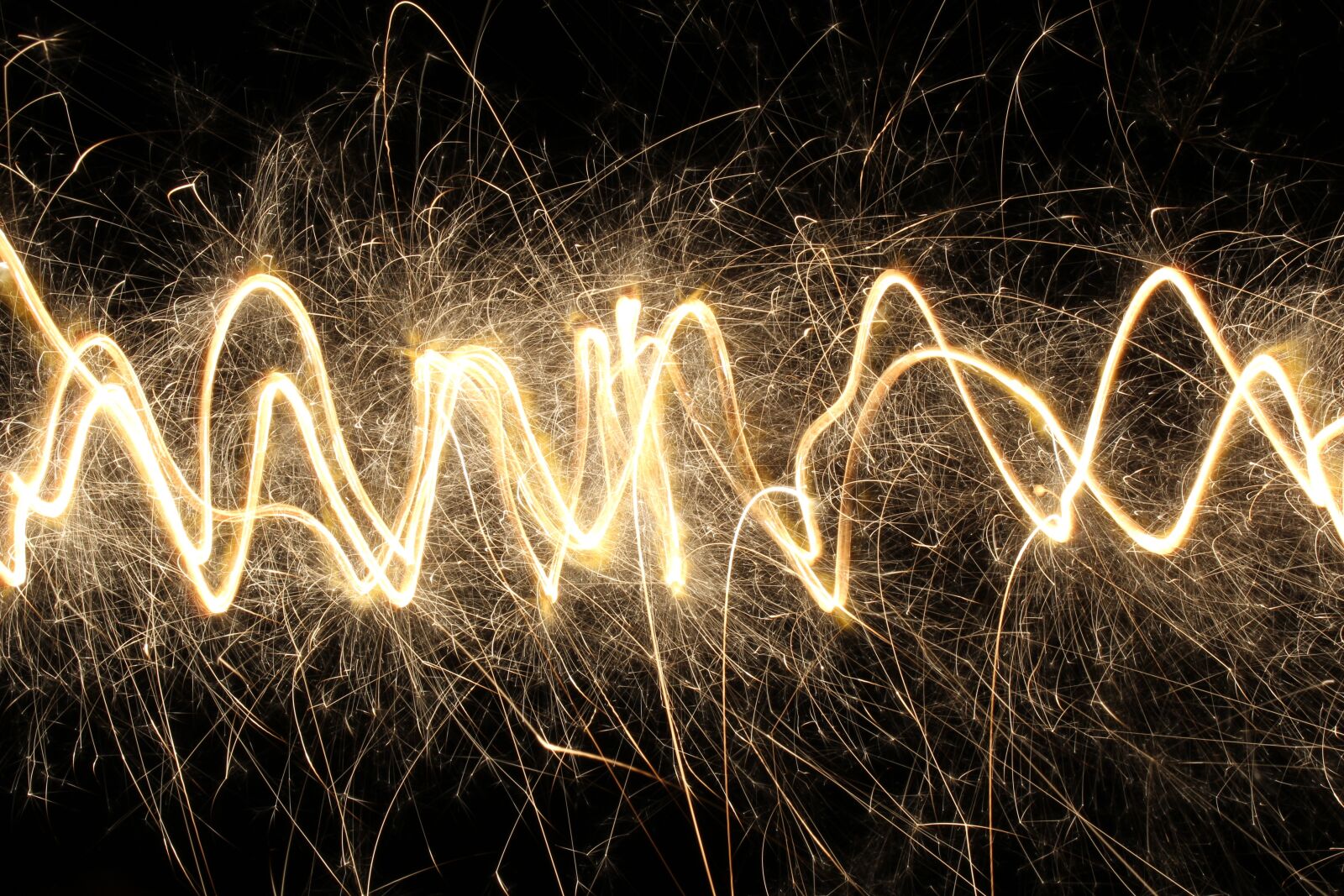 Canon EOS 1200D (EOS Rebel T5 / EOS Kiss X70 / EOS Hi) sample photo. Night, fireworks, festival photography