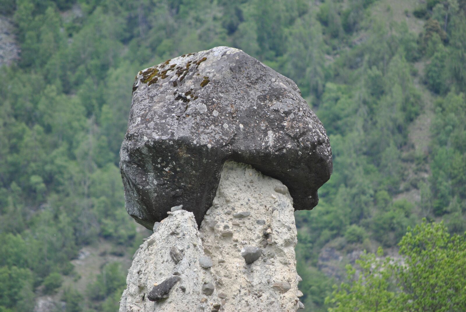 Nikon D3000 sample photo. Pyramid, natural spectacle, nature photography