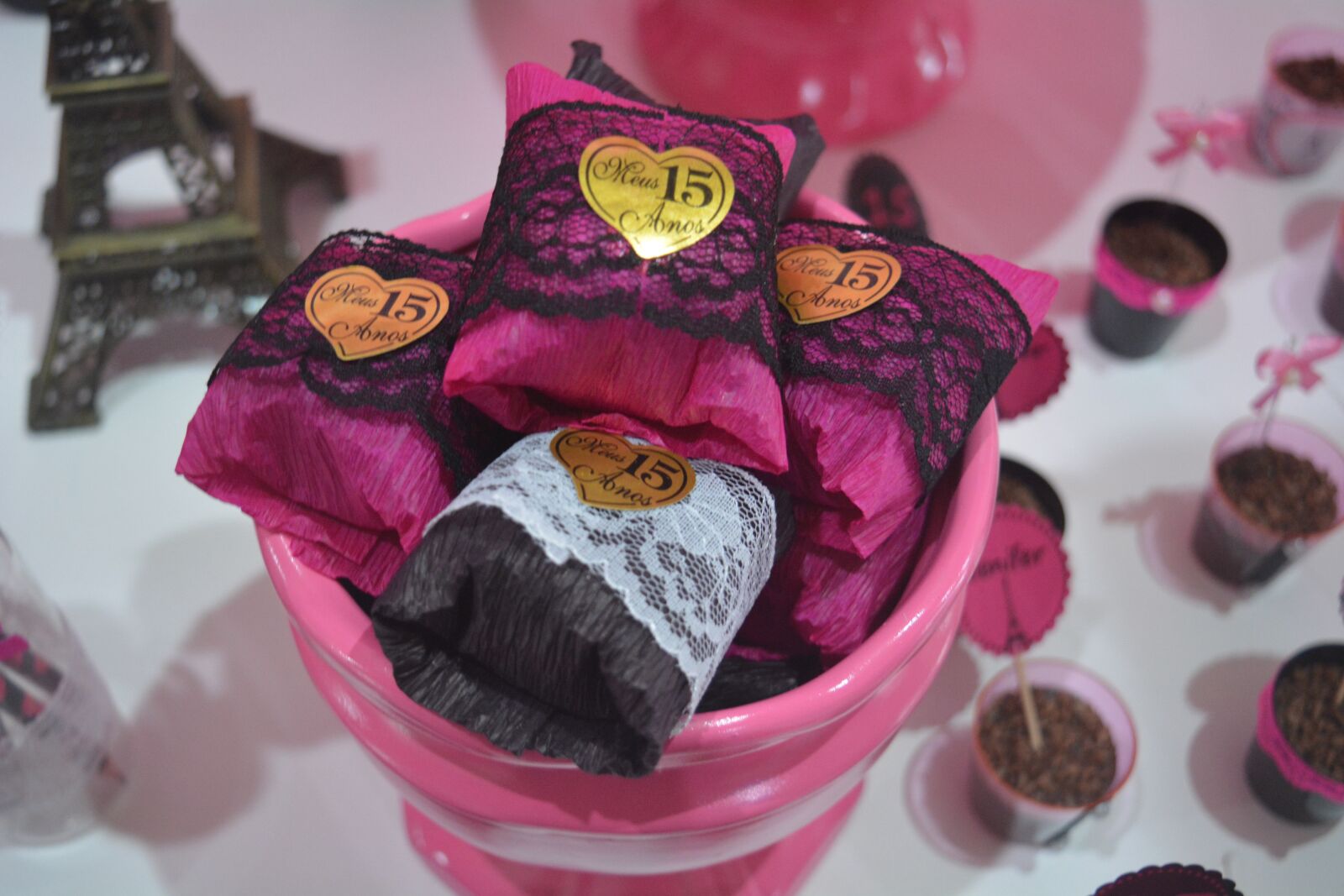 Nikon D5200 sample photo. Sweetie, rosa, party photography