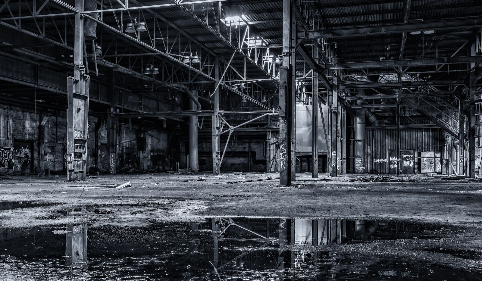 Nikon D3300 sample photo. Space, hall, keller photography