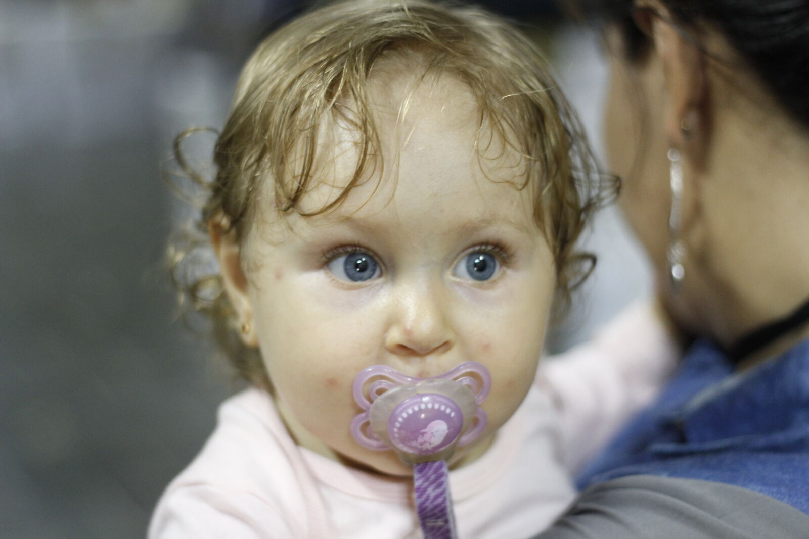 Canon EOS 550D (EOS Rebel T2i / EOS Kiss X4) sample photo. Baby, baby, girl, blue photography