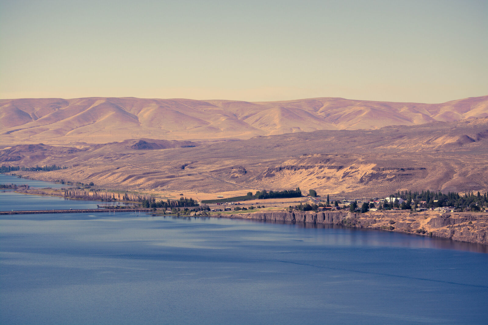 Nikon D5200 sample photo. Beach, daylight, island, lake photography