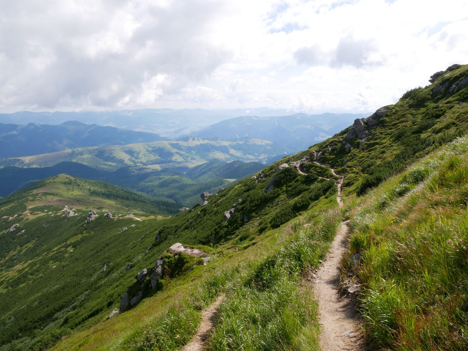 Panasonic Lumix DMC-G85 (Lumix DMC-G80) sample photo. Mountains, carpatian mountains, landscape photography