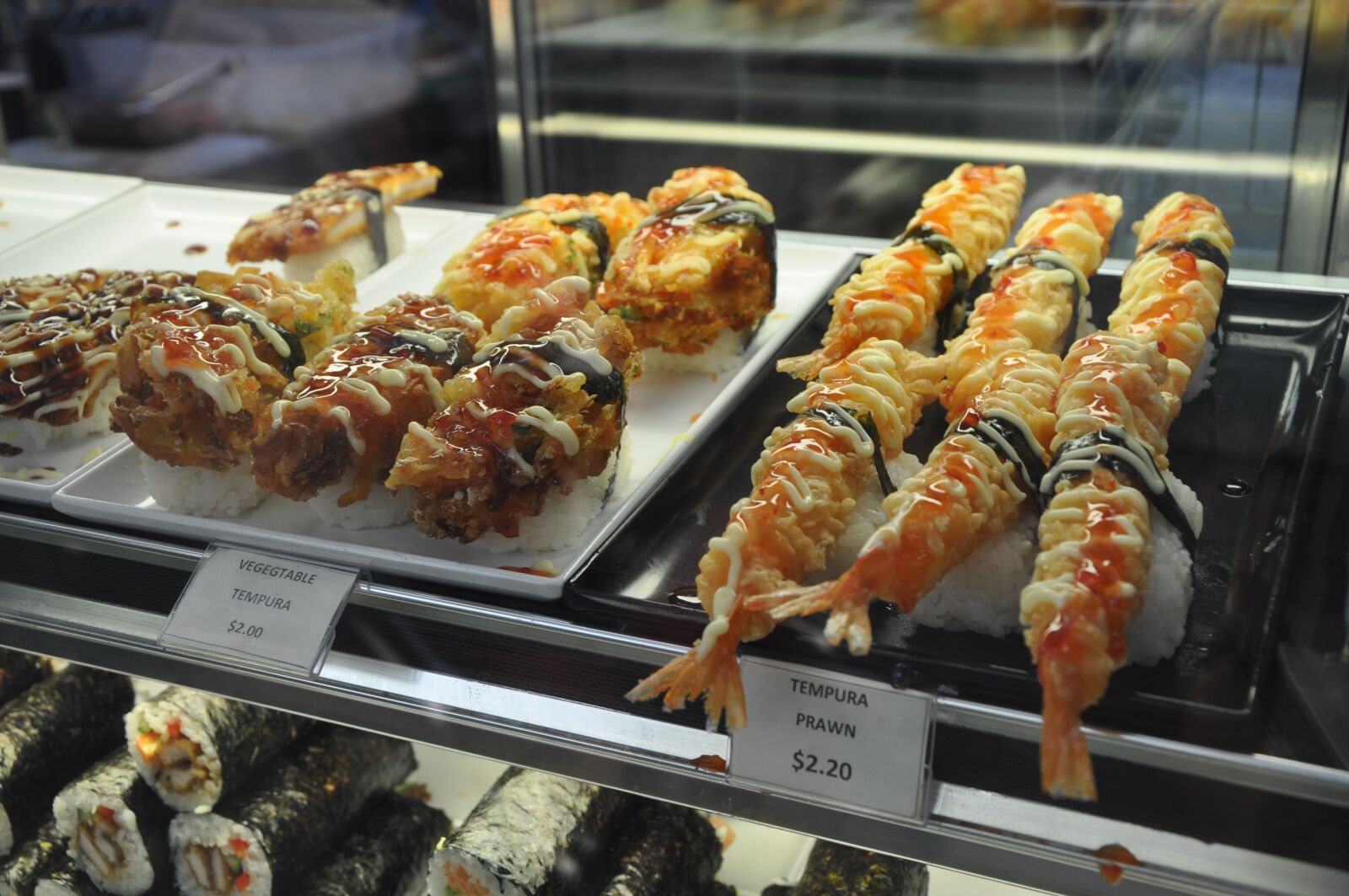 Nikon D90 sample photo. Sushi, japanese food, prawn photography
