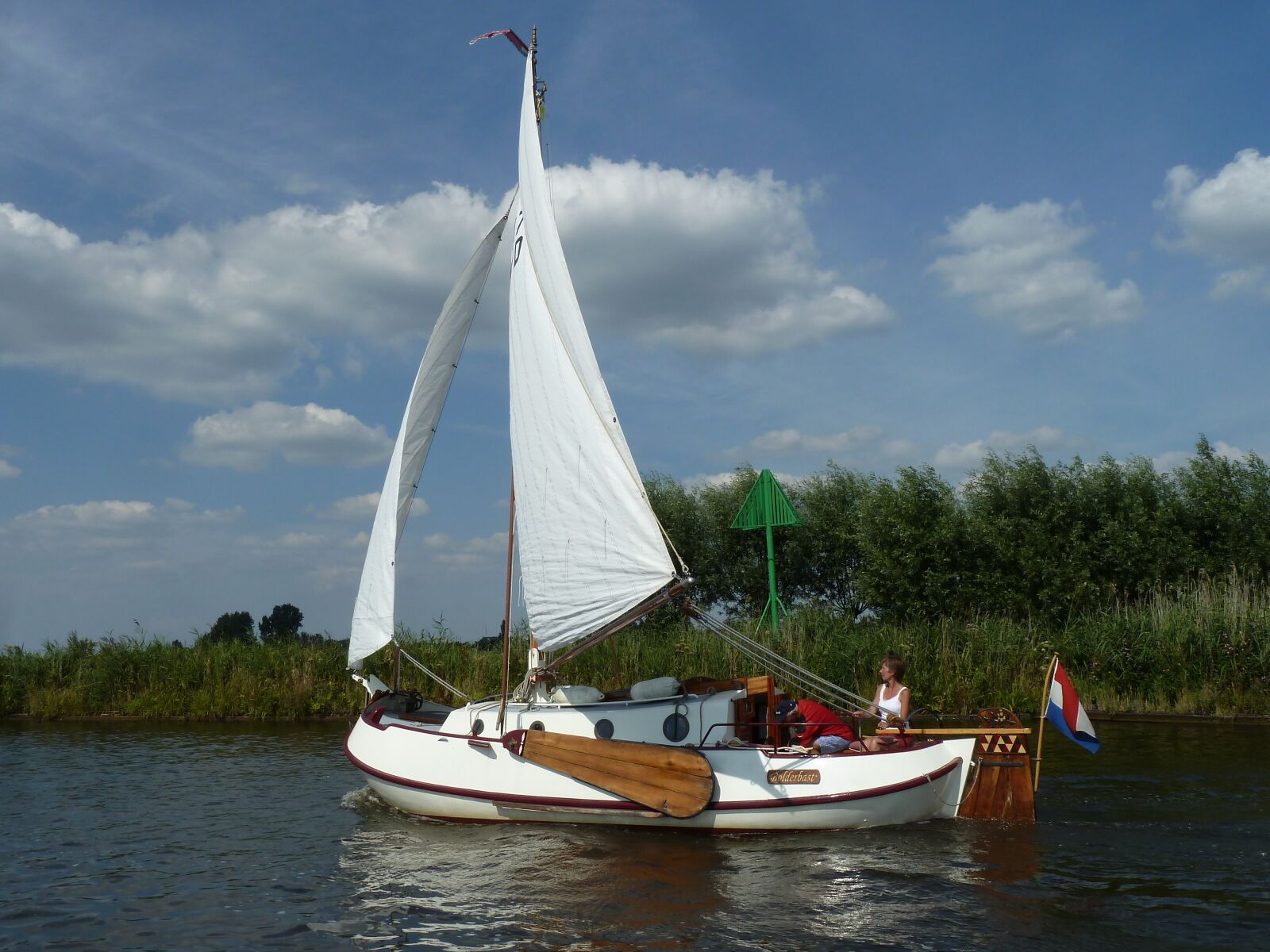 Panasonic Lumix DMC-ZS5 (Lumix DMC-TZ8) sample photo. Transport, sailing boat, friesland photography