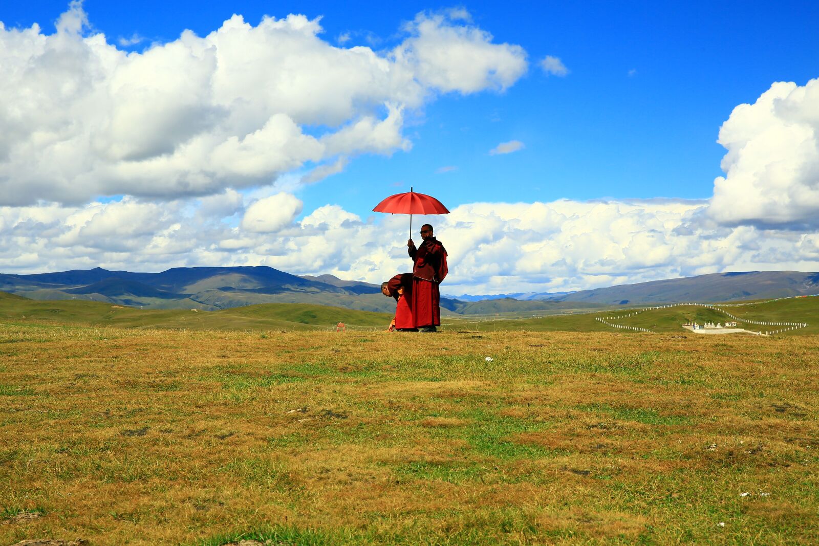 Canon EF 24-70mm F2.8L II USM sample photo. Buddhist believers, scenery, prairie photography