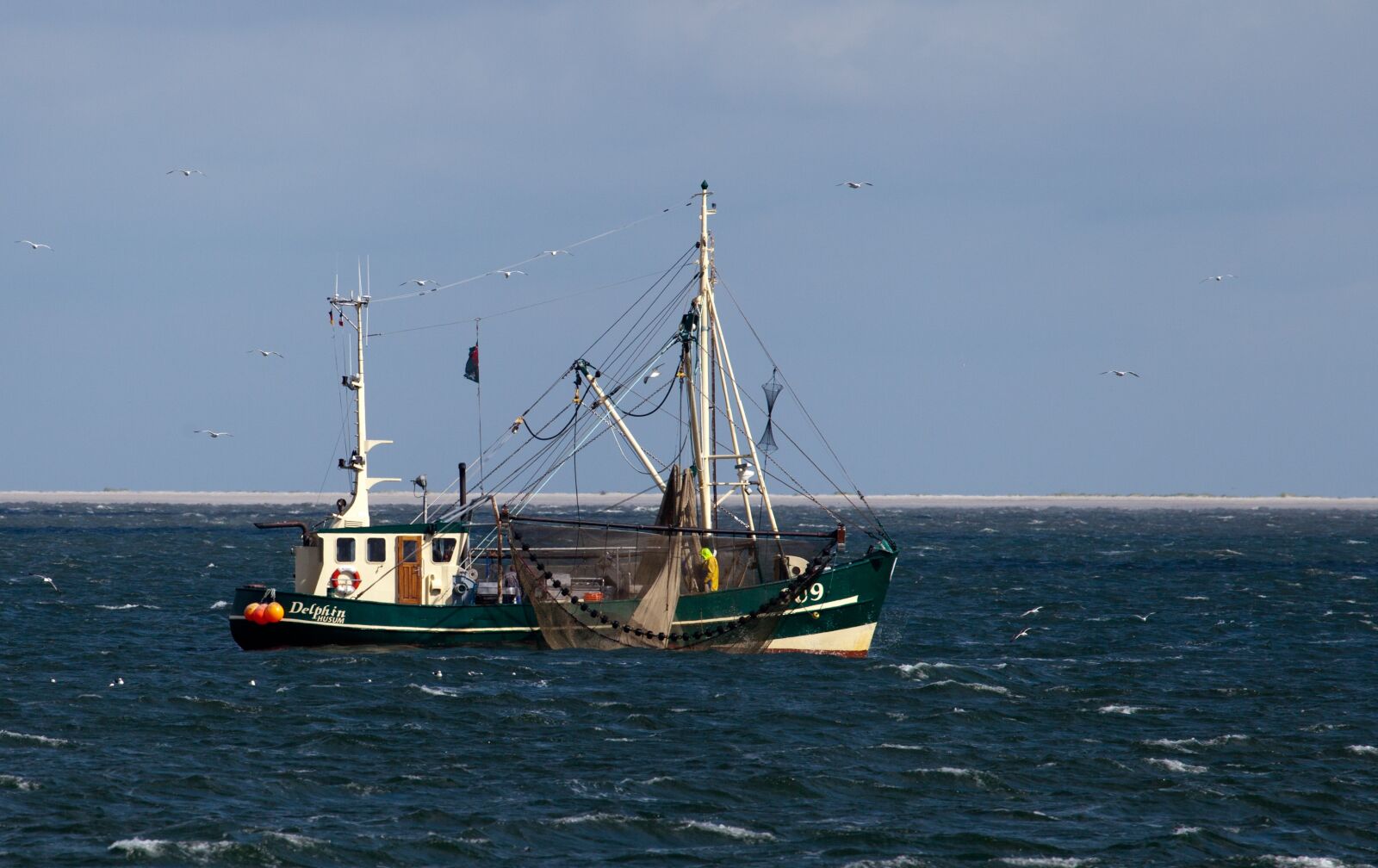 Canon EOS 5D Mark II sample photo. Sea, waters, ship photography