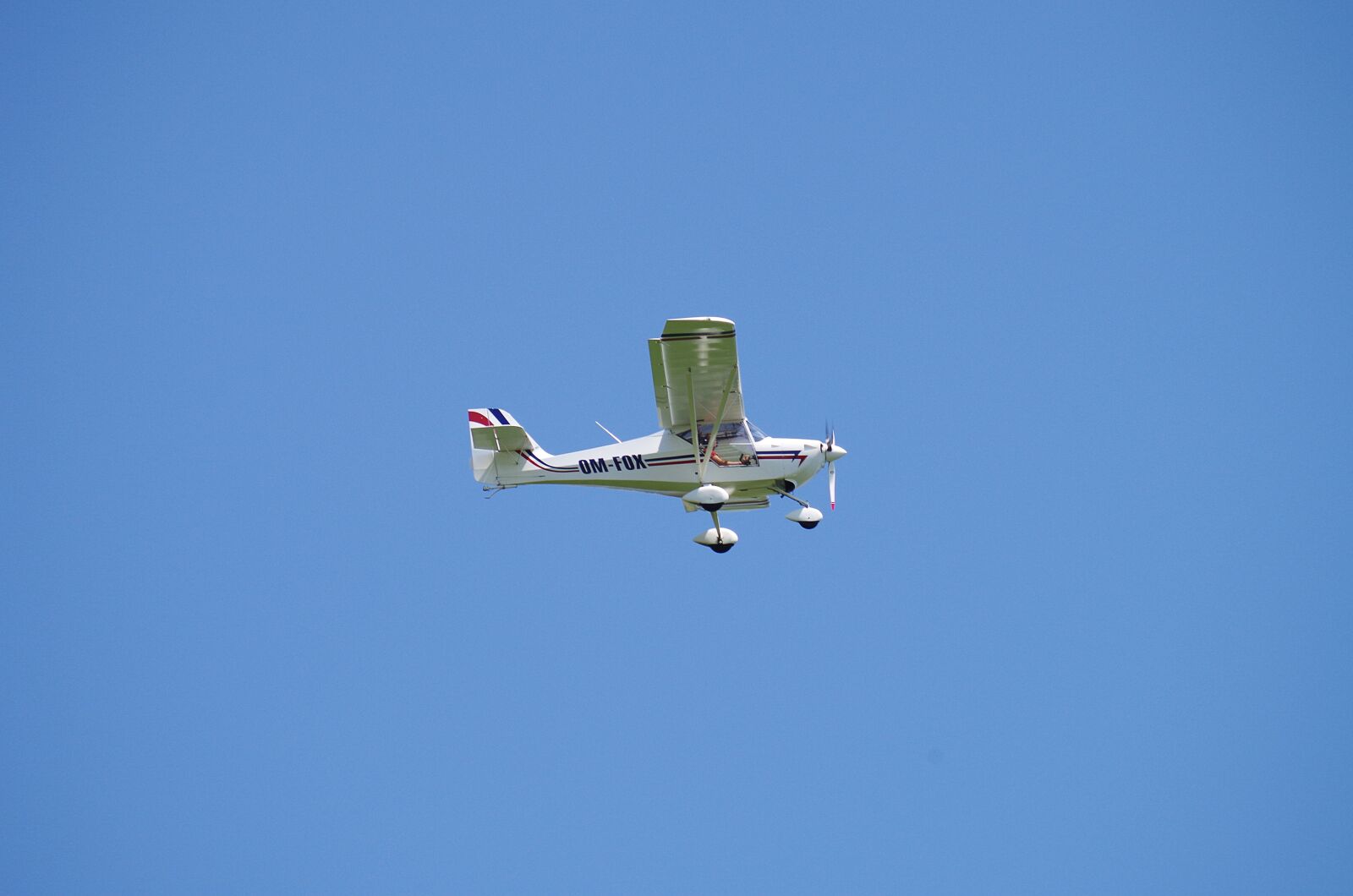 Pentax K-500 sample photo. Aircraft, fly, the sky photography