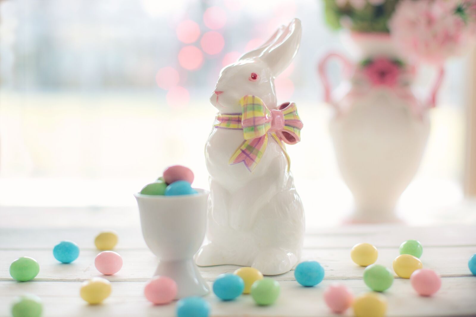Canon EF 50mm F1.4 USM sample photo. Easter, bunny, candy photography