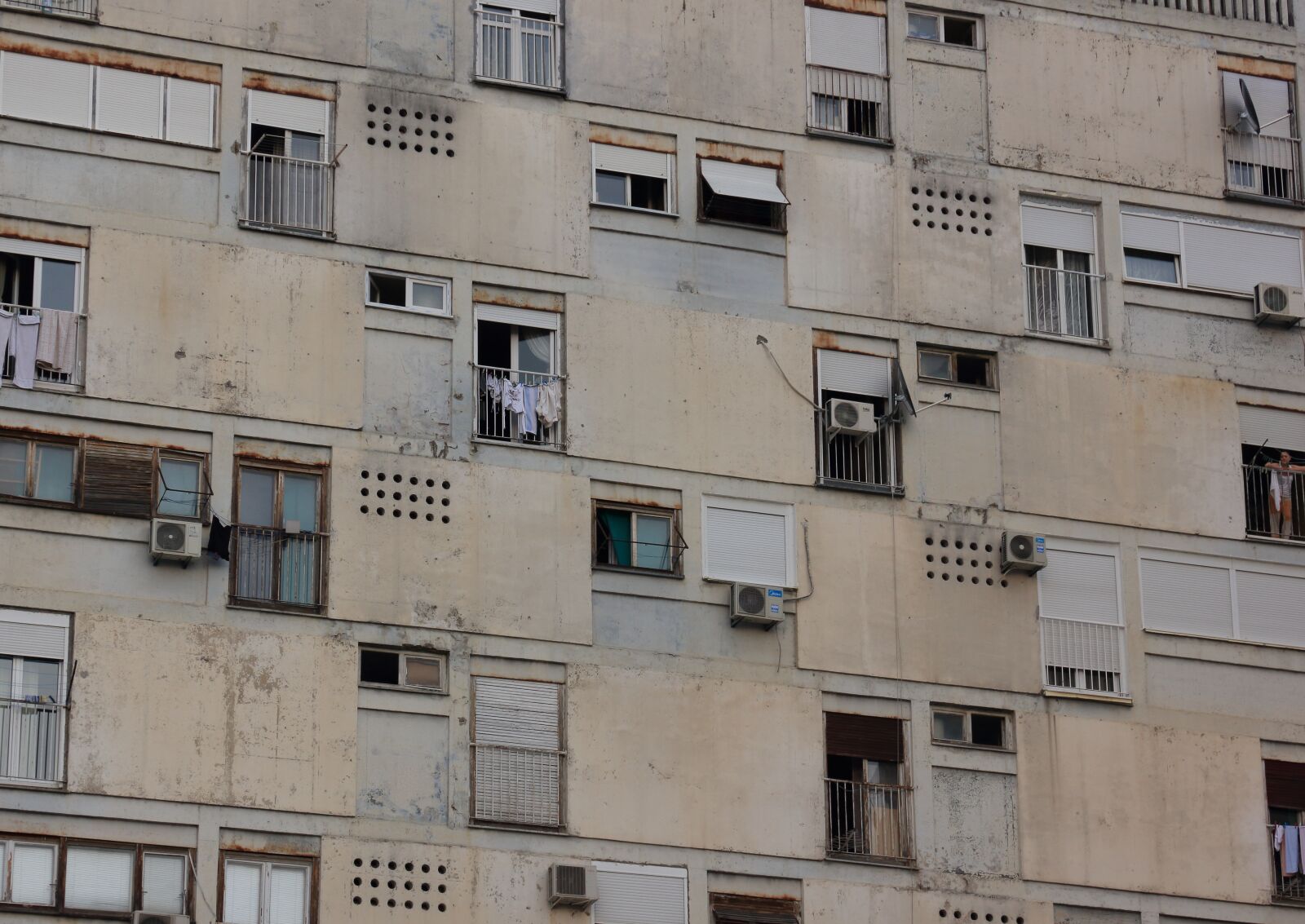 Canon EOS 550D (EOS Rebel T2i / EOS Kiss X4) sample photo. Montenegro, podgorica, residential photography