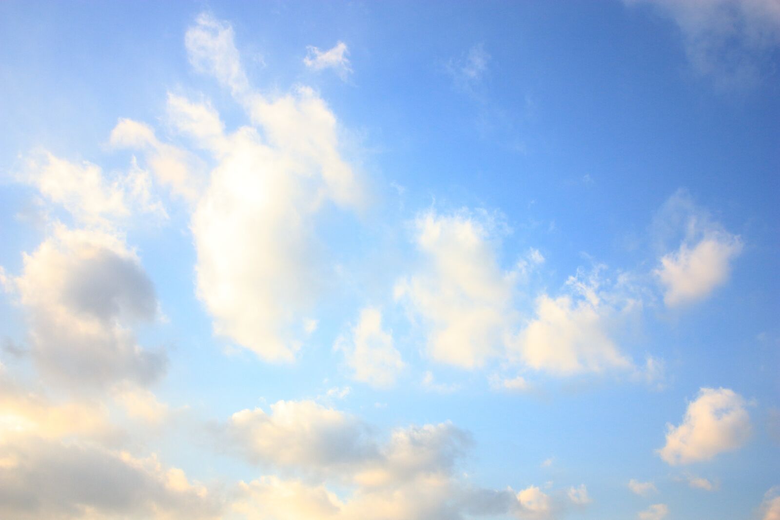 Canon EOS 450D (EOS Rebel XSi / EOS Kiss X2) sample photo. Sky, clouds, heaven photography