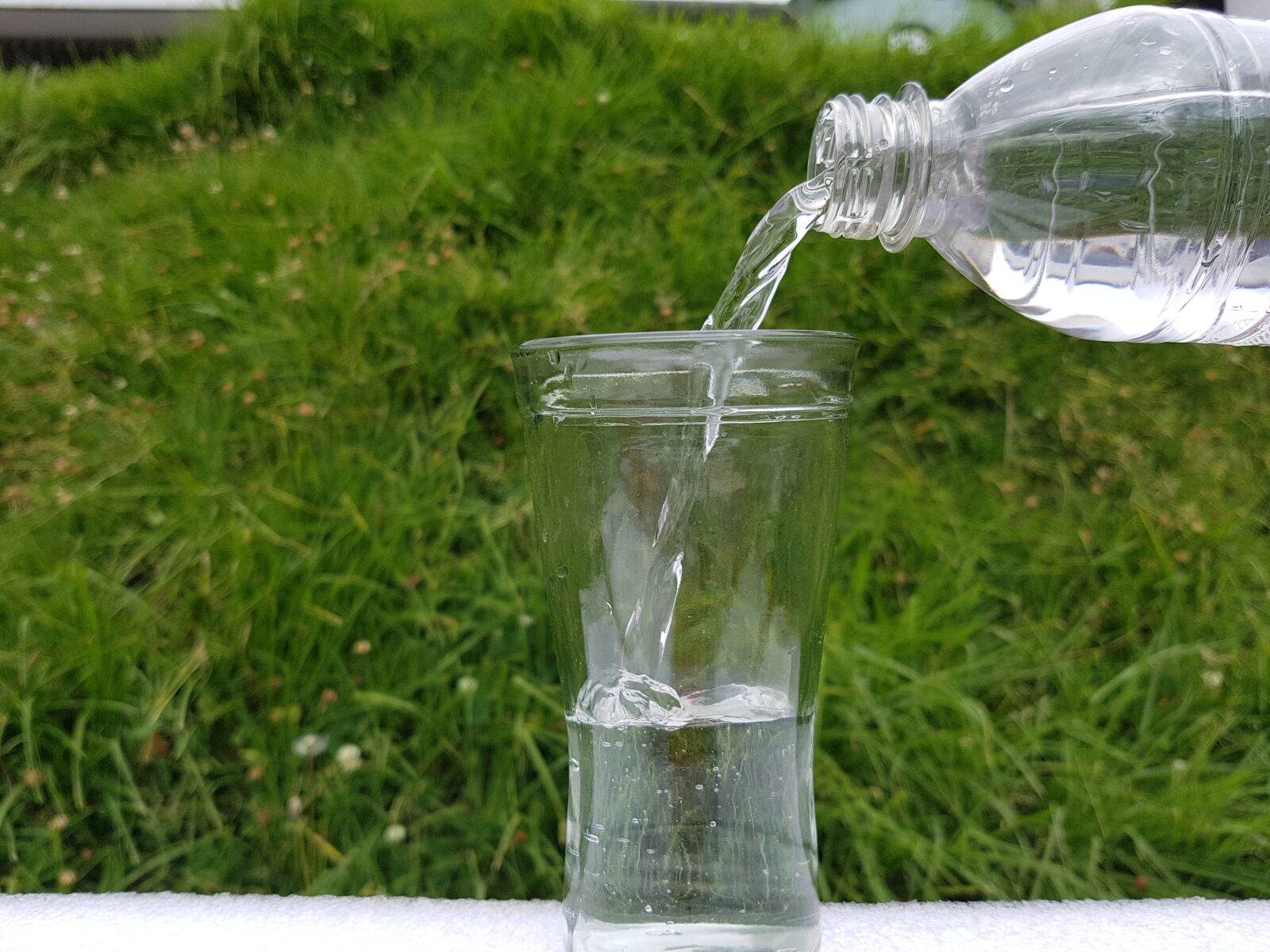 Samsung Galaxy S7 Edge sample photo. Water, glass of water photography