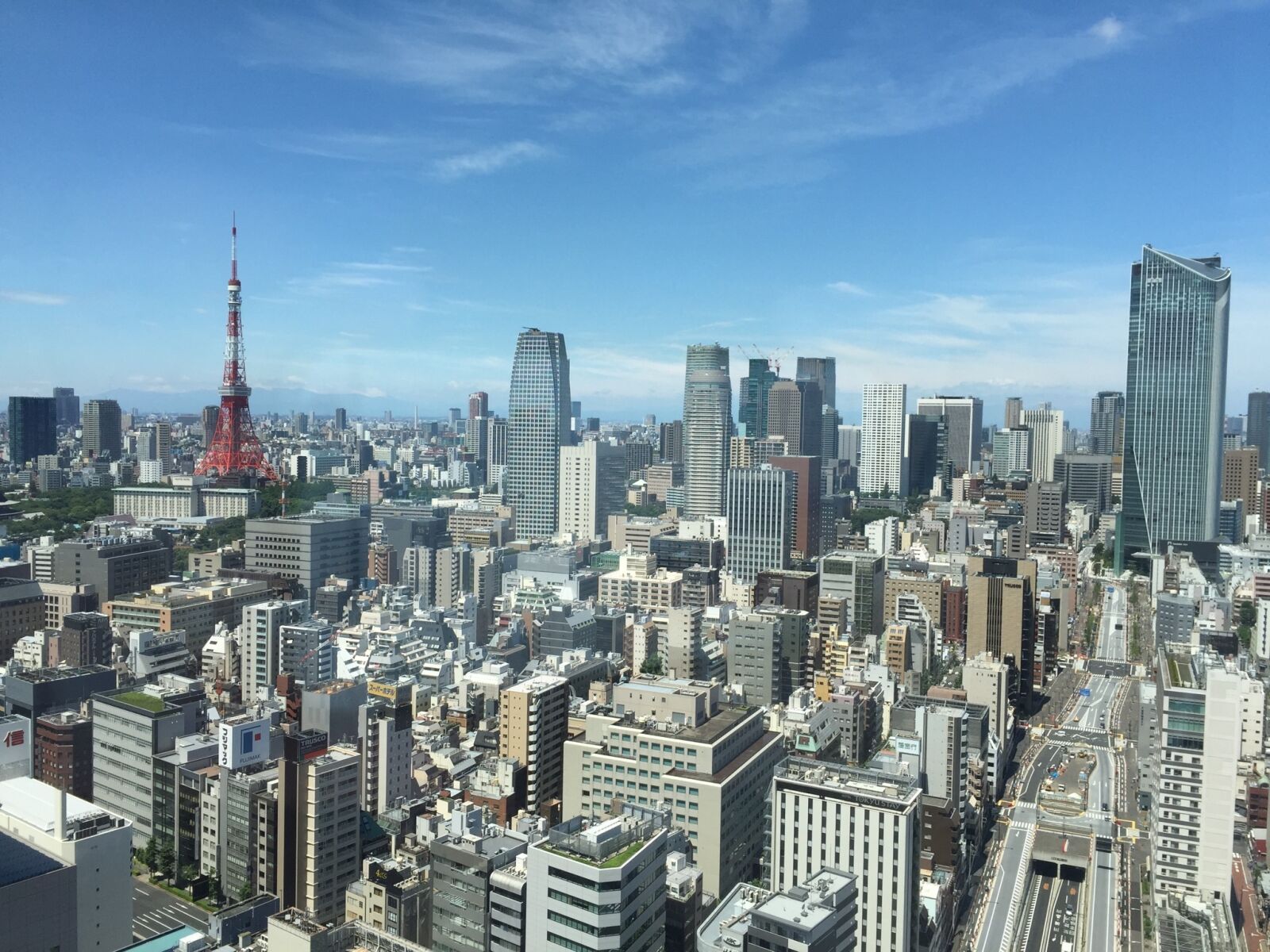 Apple iPhone 6 sample photo. Tokyo, red tower, city photography