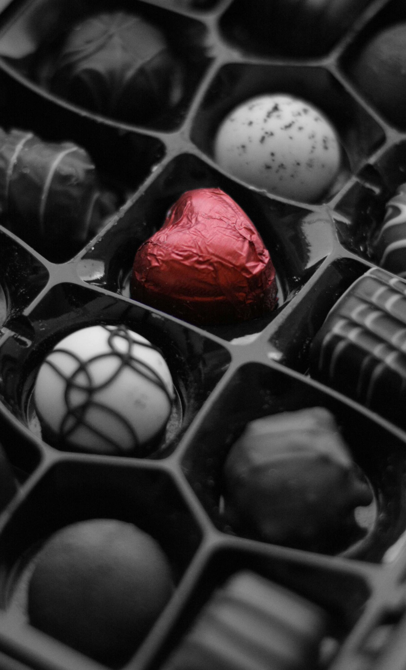 Canon EOS 450D (EOS Rebel XSi / EOS Kiss X2) sample photo. Heart, chocolate, love photography