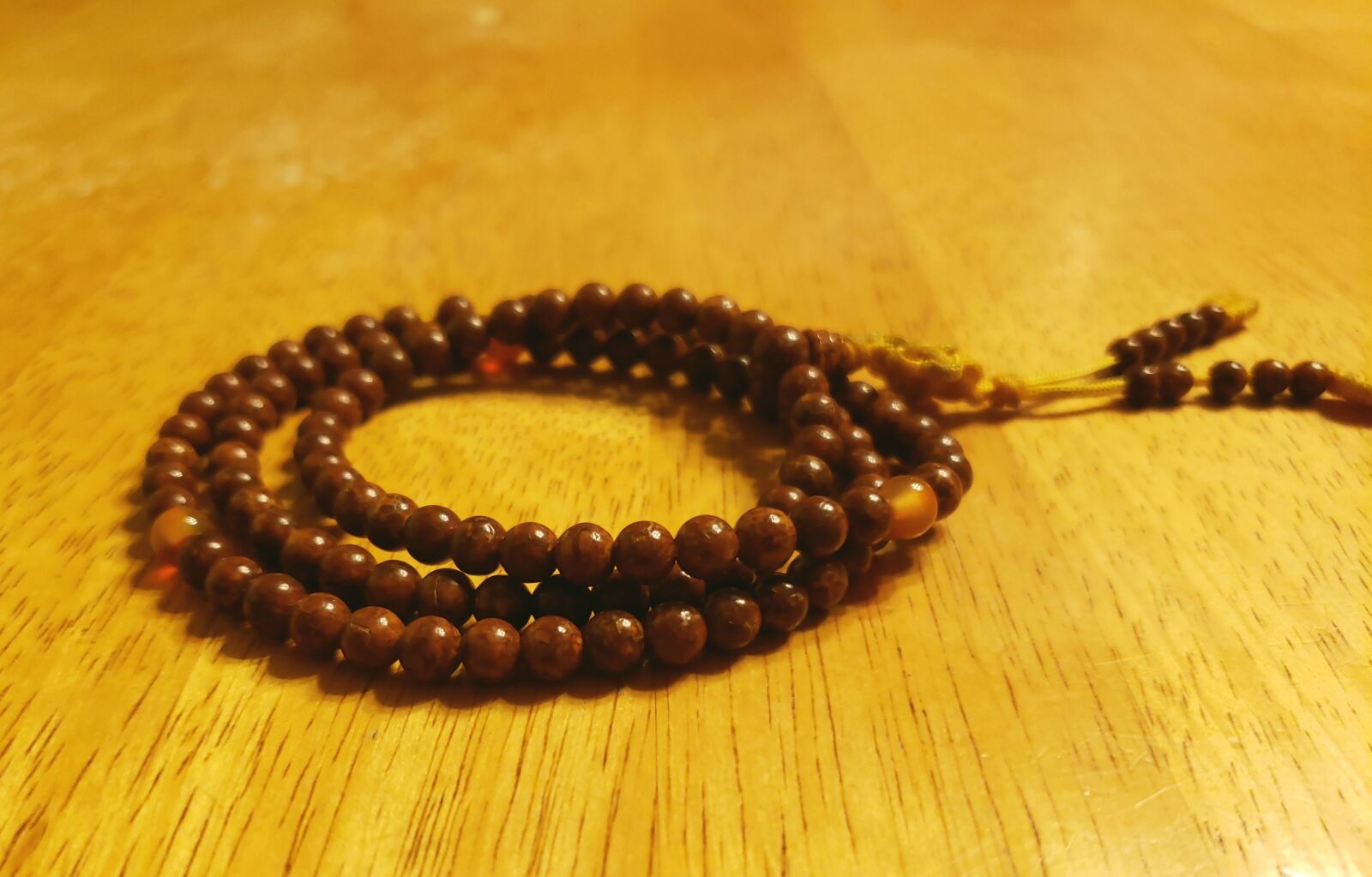 Samsung Galaxy Note9 sample photo. Beads, buddhism, spiritual photography