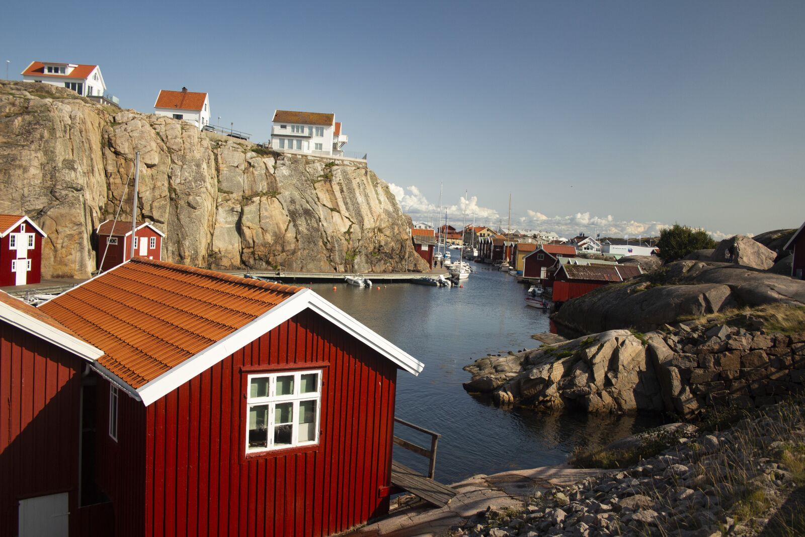Canon EF-S 18-55mm F3.5-5.6 II sample photo. Sweden, west coast, sea photography