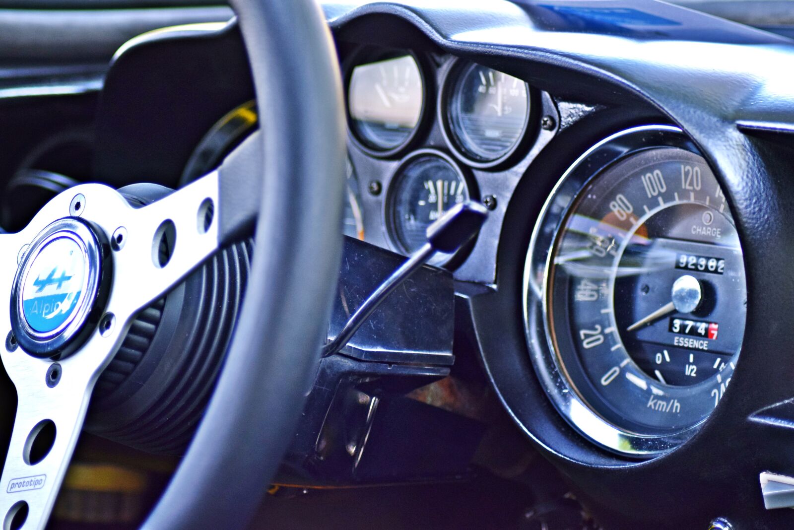 Nikon D3300 sample photo. Renault, alpine, sports car photography