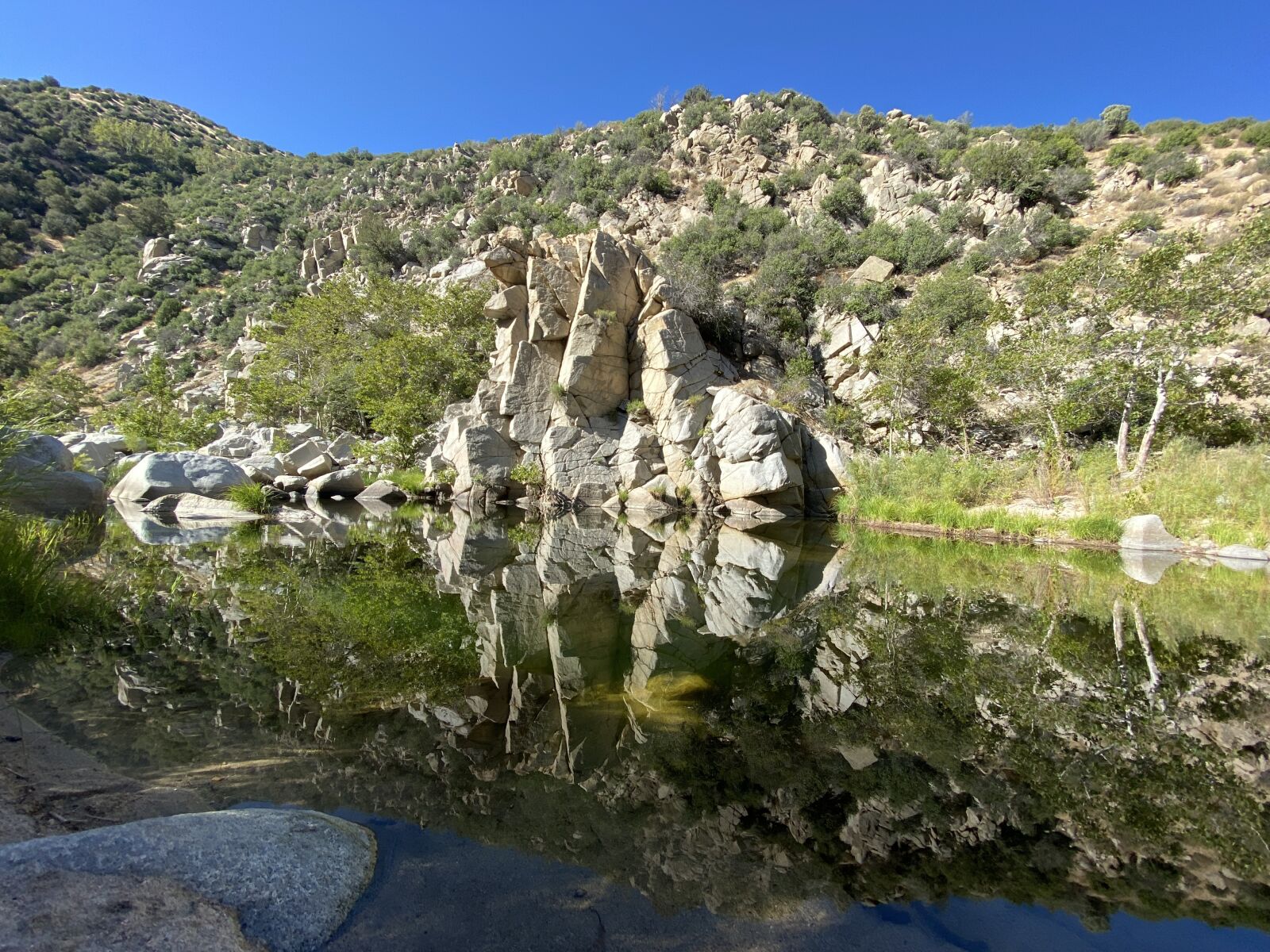 iPhone 11 Pro back triple camera 1.54mm f/2.4 sample photo. Mountain lake, lake reflection photography