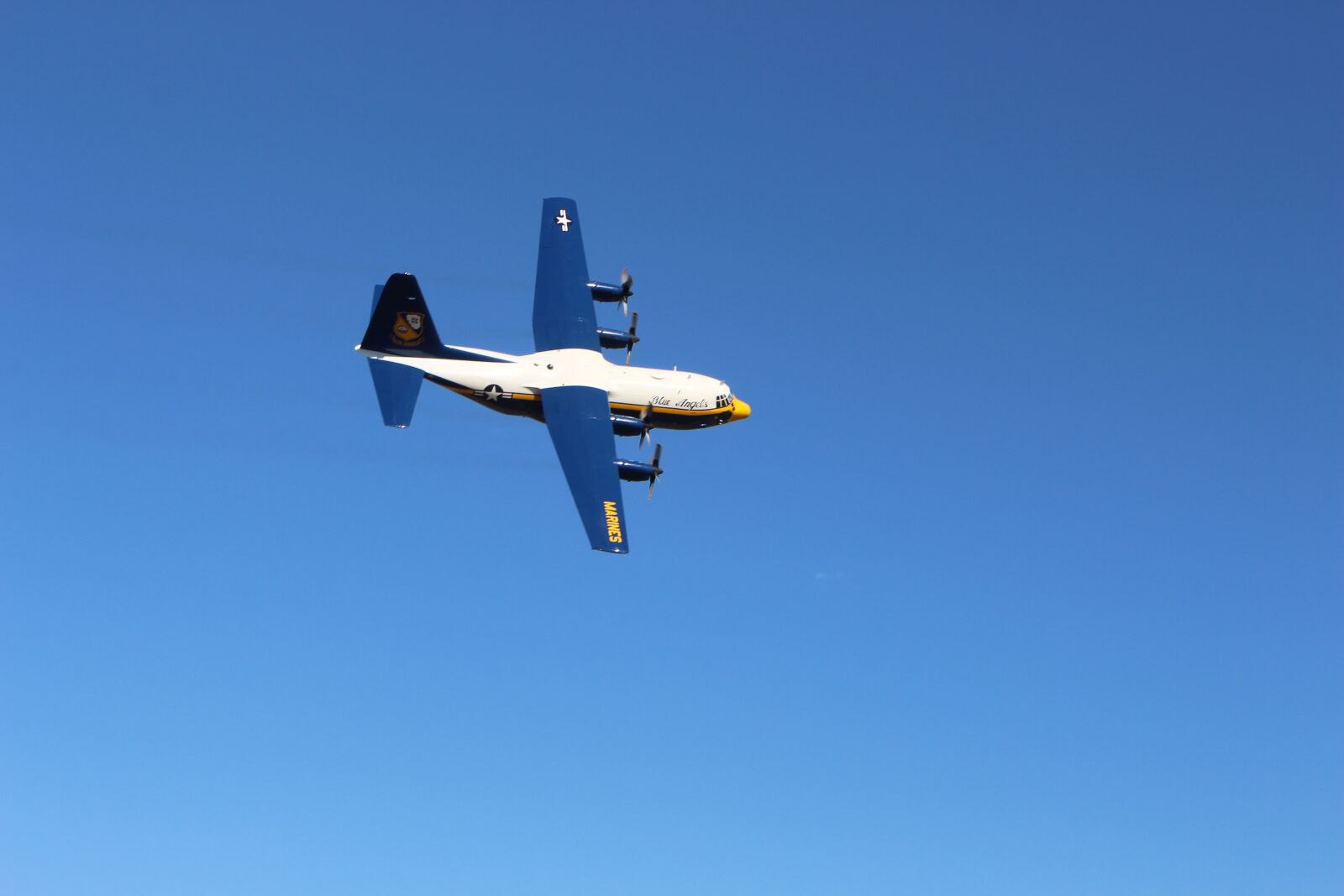 Canon EOS 700D (EOS Rebel T5i / EOS Kiss X7i) sample photo. Blue angels, marines, airplane photography