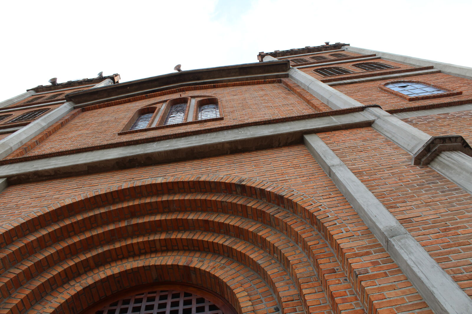 Canon EOS 1300D (EOS Rebel T6 / EOS Kiss X80) sample photo. Church, religion photography