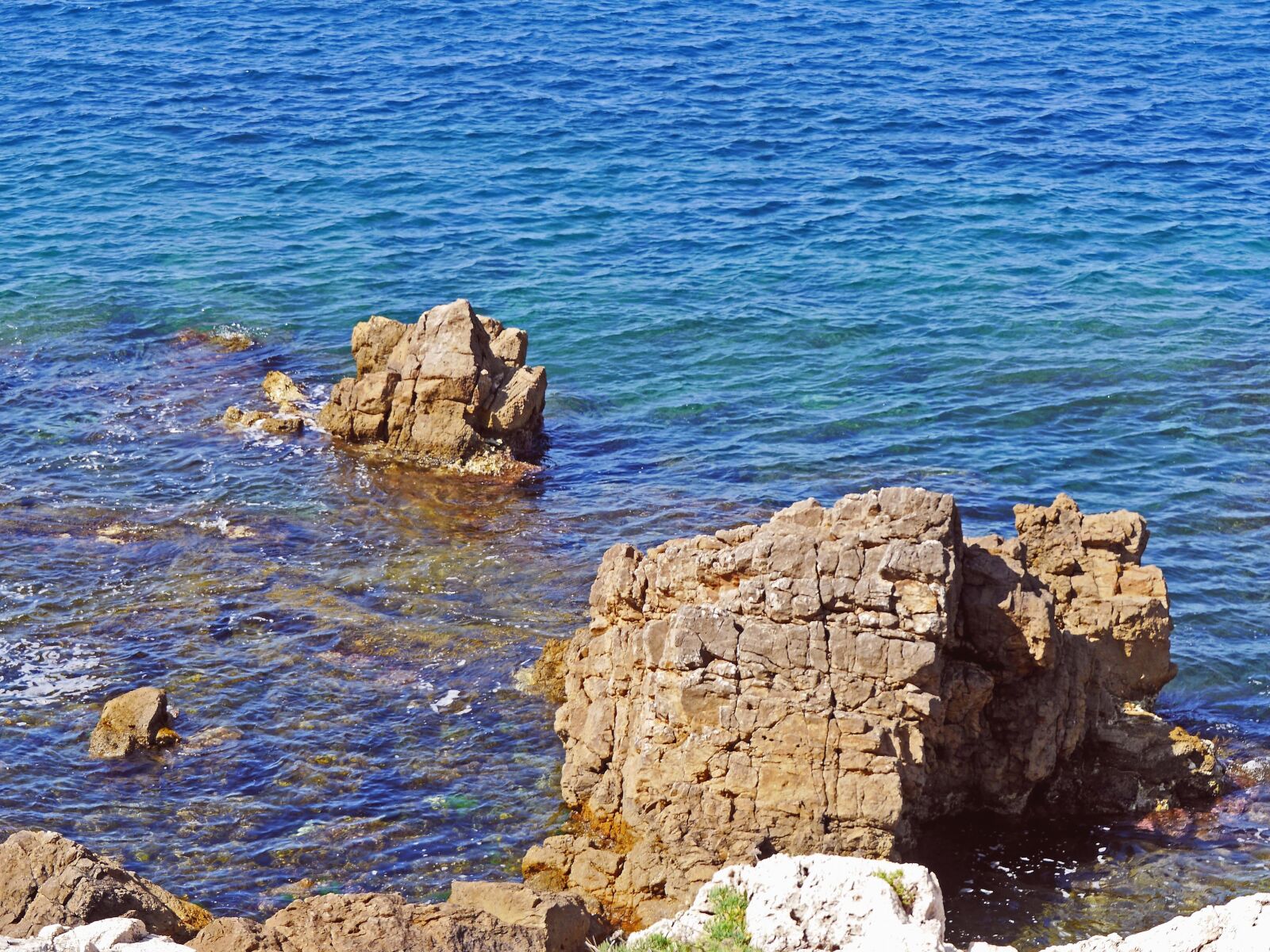 Panasonic Lumix DMC-GH3 sample photo. Rocks, ocean, sea, coast photography