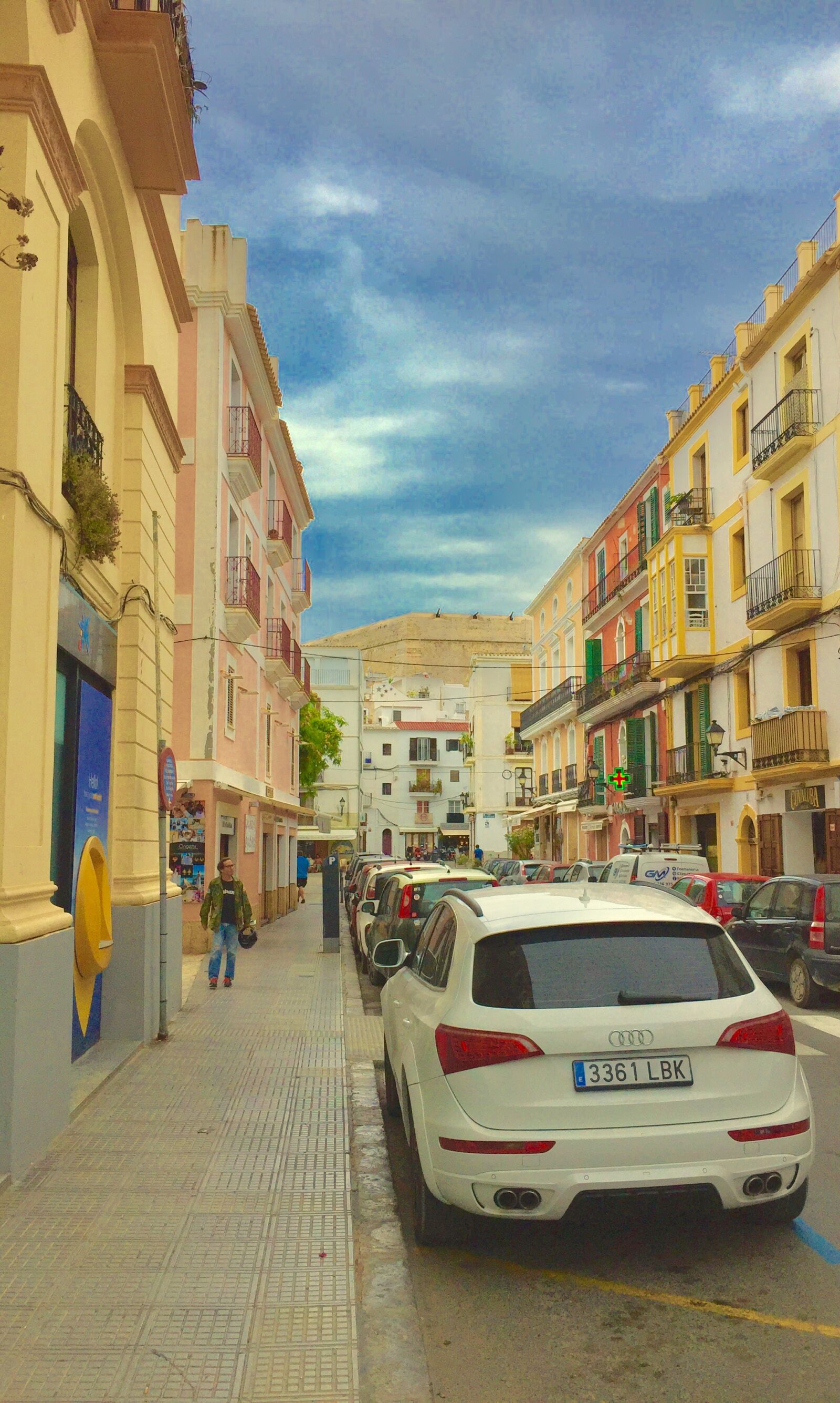 iPhone 6 back camera 4.15mm f/2.2 sample photo. Ibiza, street, city photography