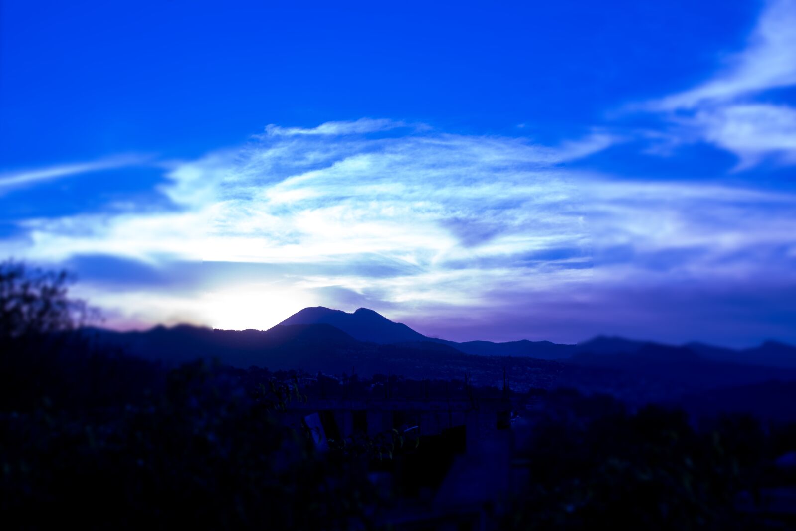 Canon EOS 1300D (EOS Rebel T6 / EOS Kiss X80) sample photo. Paisaje, azul, blue photography