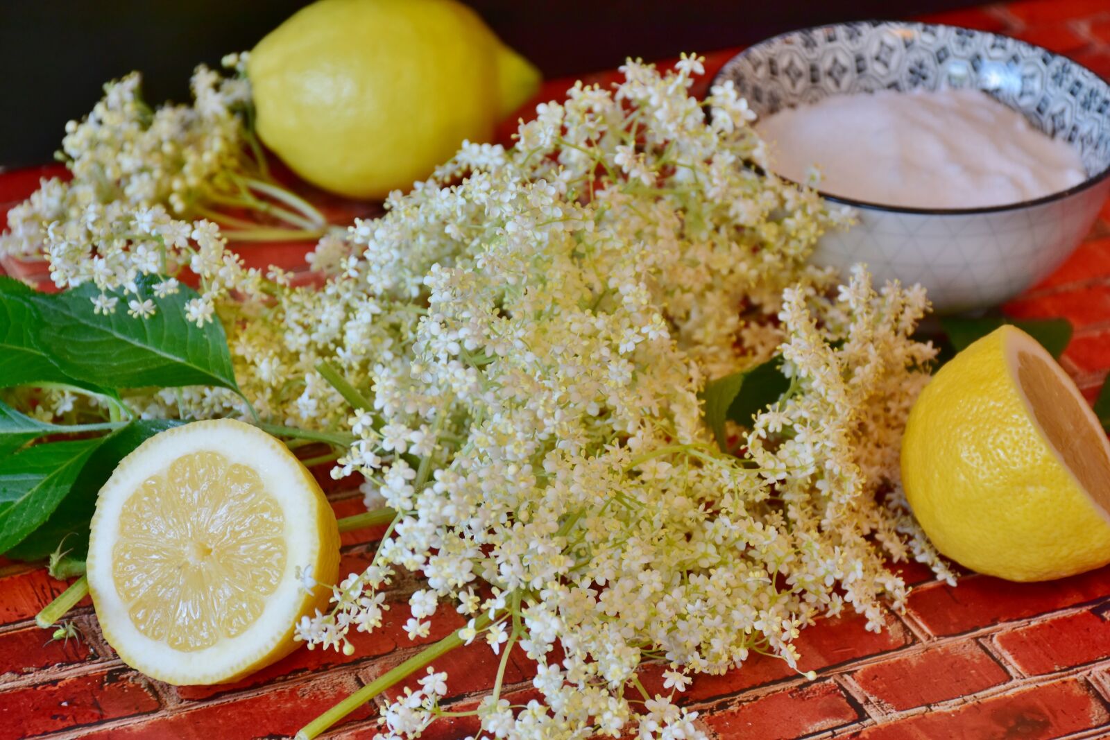 Nikon D7200 sample photo. Elder, elderflower umbels, lemon photography
