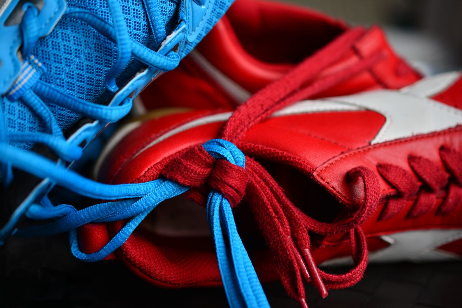 Nikon D5200 sample photo. Shoelace, knot, knotted photography