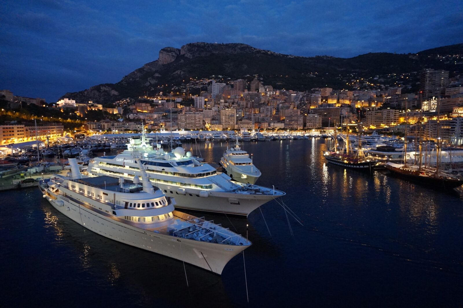 Sony Alpha a5000 (ILCE 5000) sample photo. Yacht, monaco, port photography