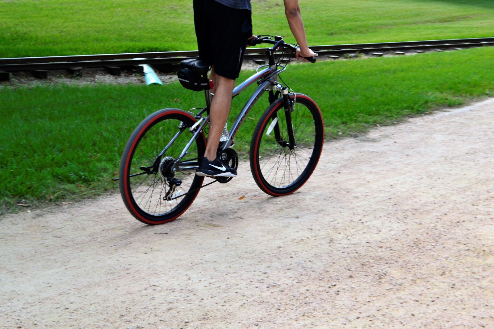 Nikon D3100 sample photo. Mountain bike, bicyclist, exercise photography